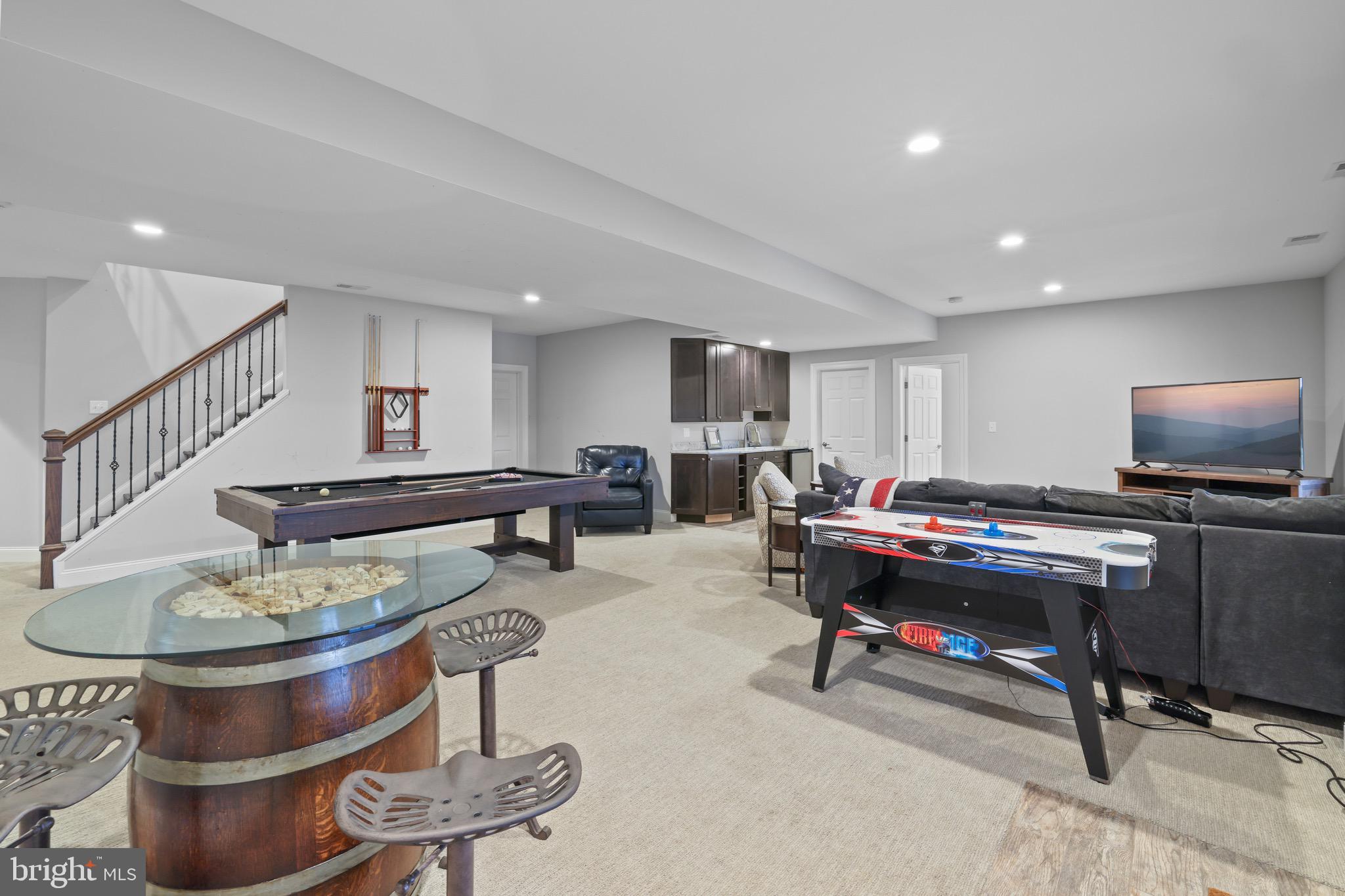 THALIA SHORES - Residential