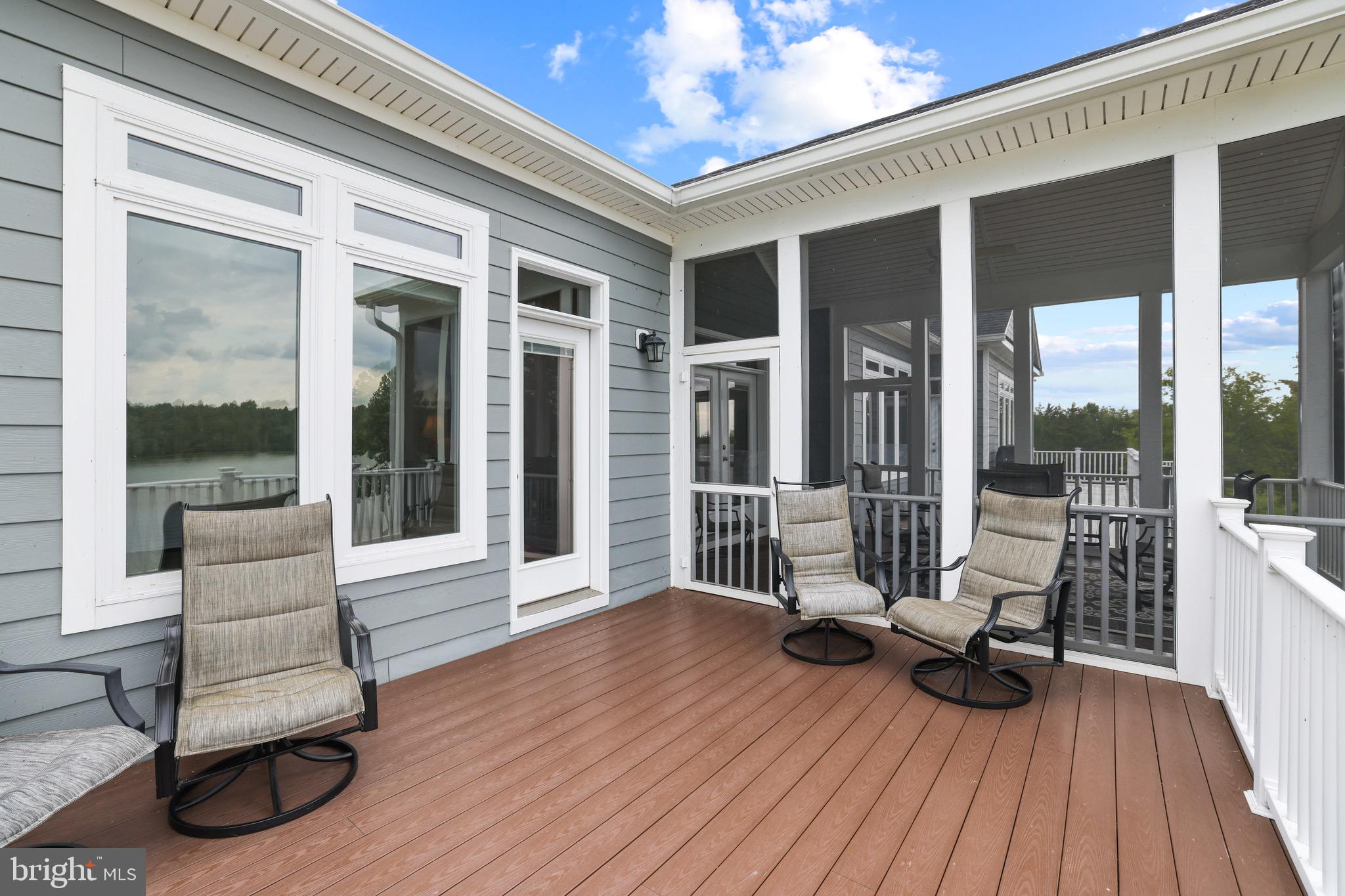 THALIA SHORES - Residential