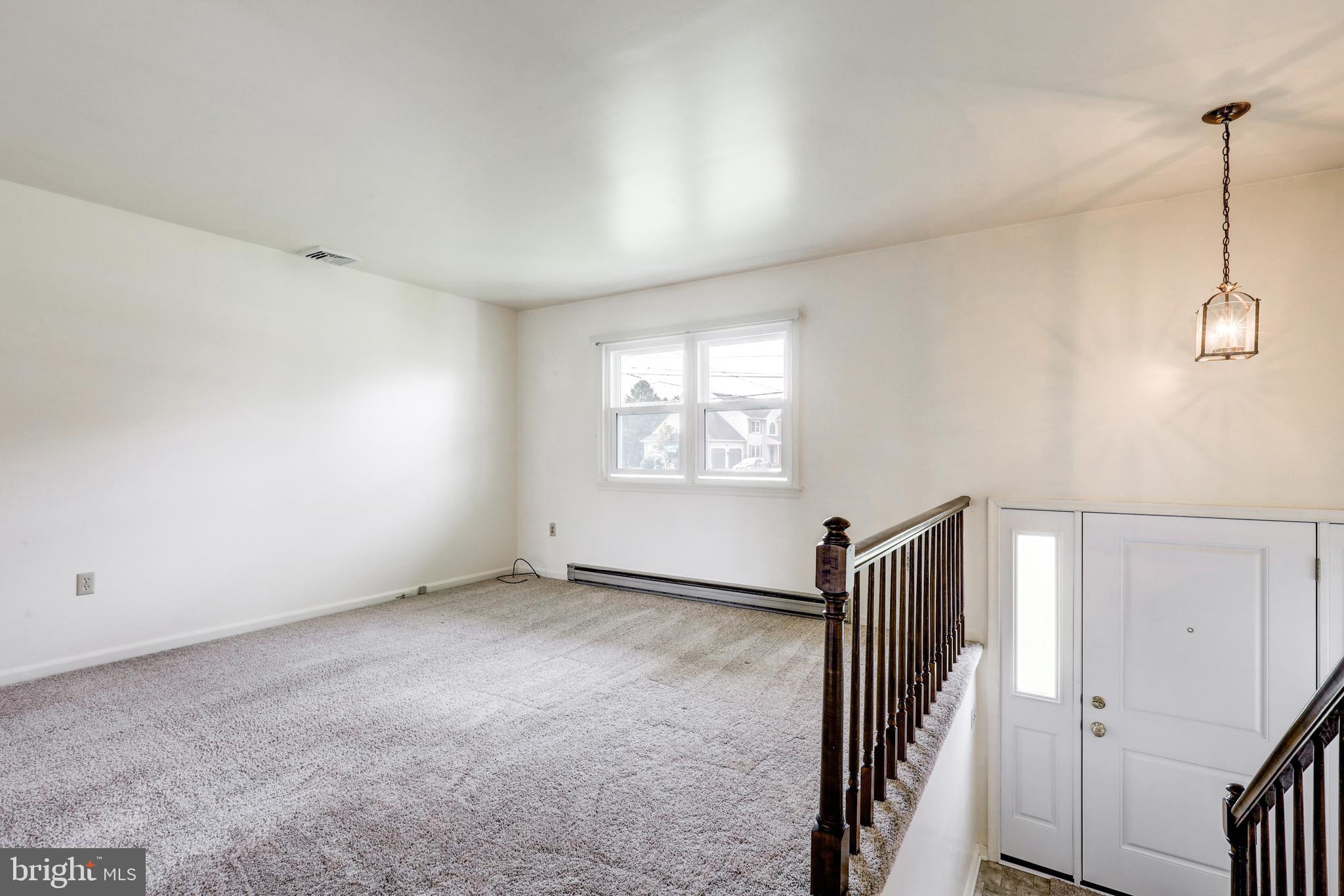 635 W ORANGE STREET