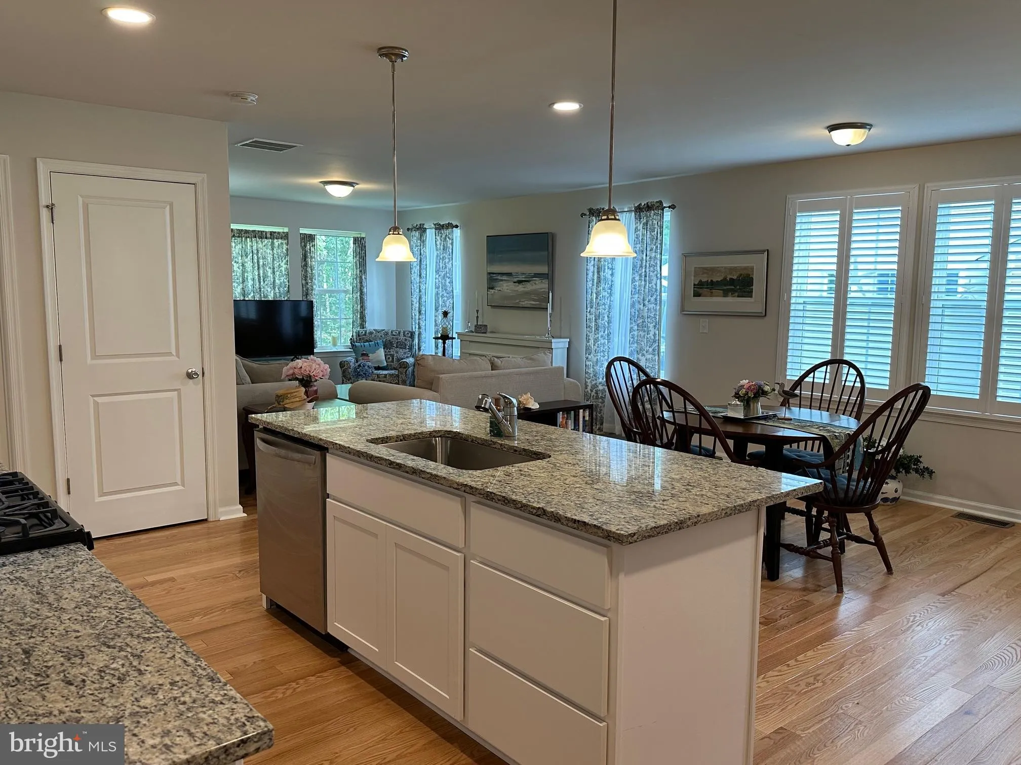 Mays Landing, New Jersey 08330, United States, 2 Bedrooms Bedrooms, ,2 BathroomsBathrooms,Residential,Active,215546