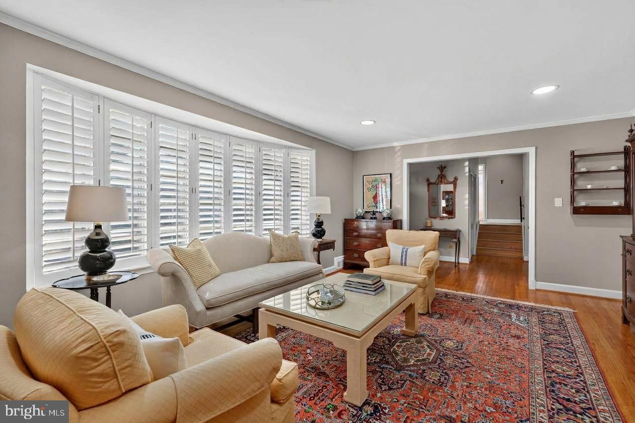 5901 CROMWELL DRIVE