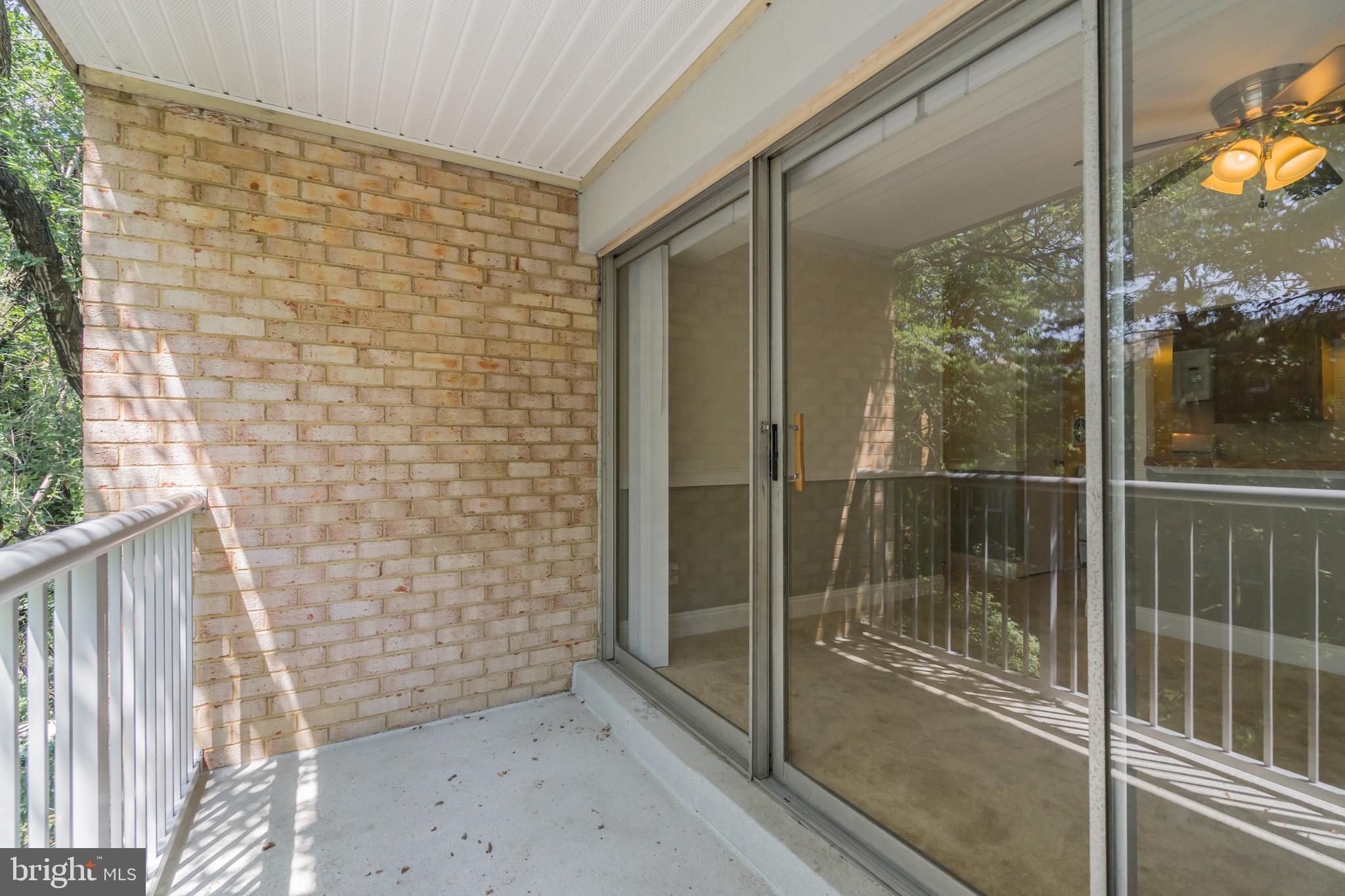 YORKTOWNE SQUARE - Residential