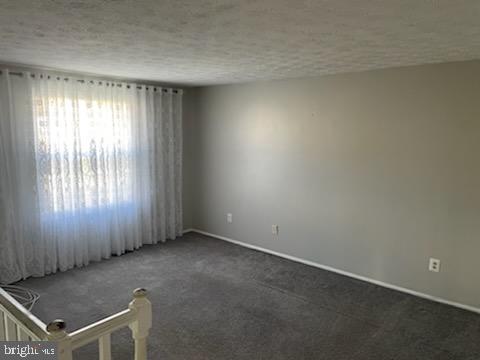 UPTON VILLAGE NORTH - Residential Lease