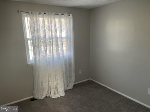 UPTON VILLAGE NORTH - Residential Lease