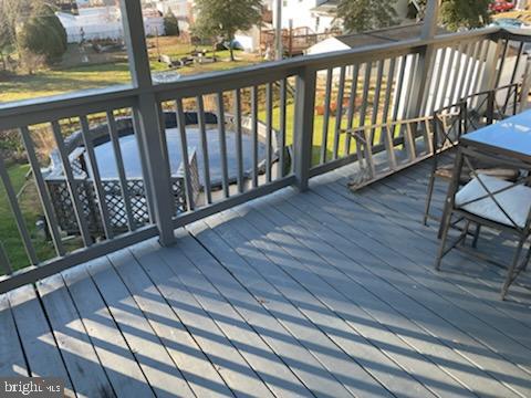 UPTON VILLAGE NORTH - Residential Lease