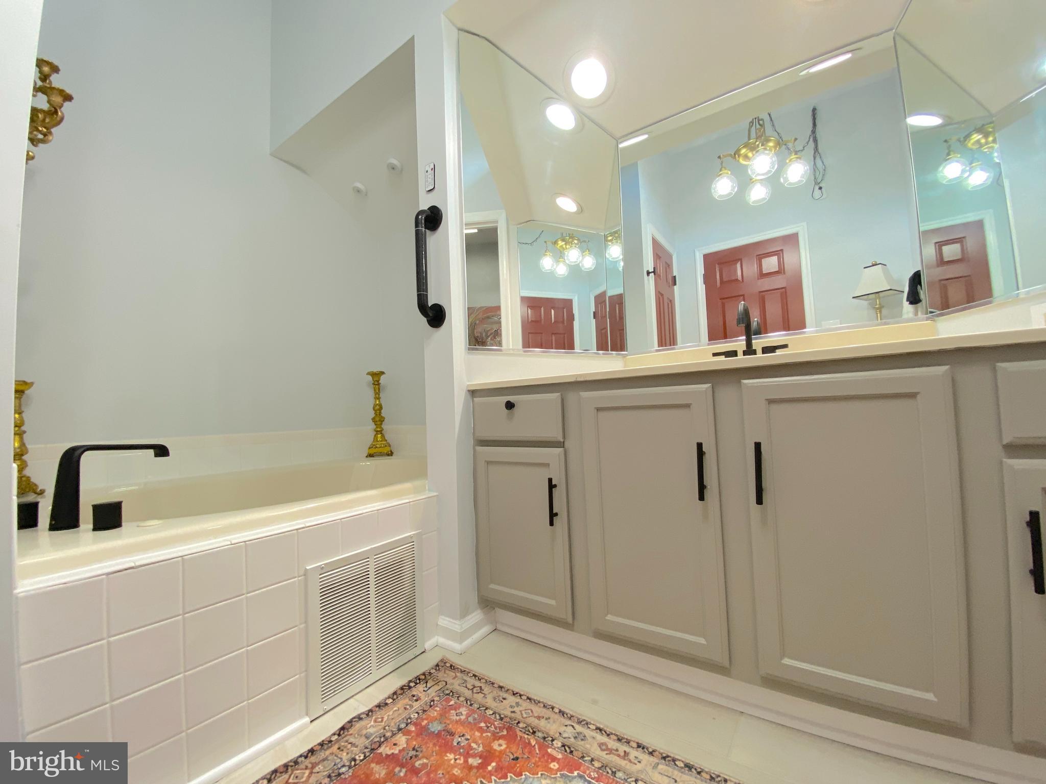 THE WOODS - Residential