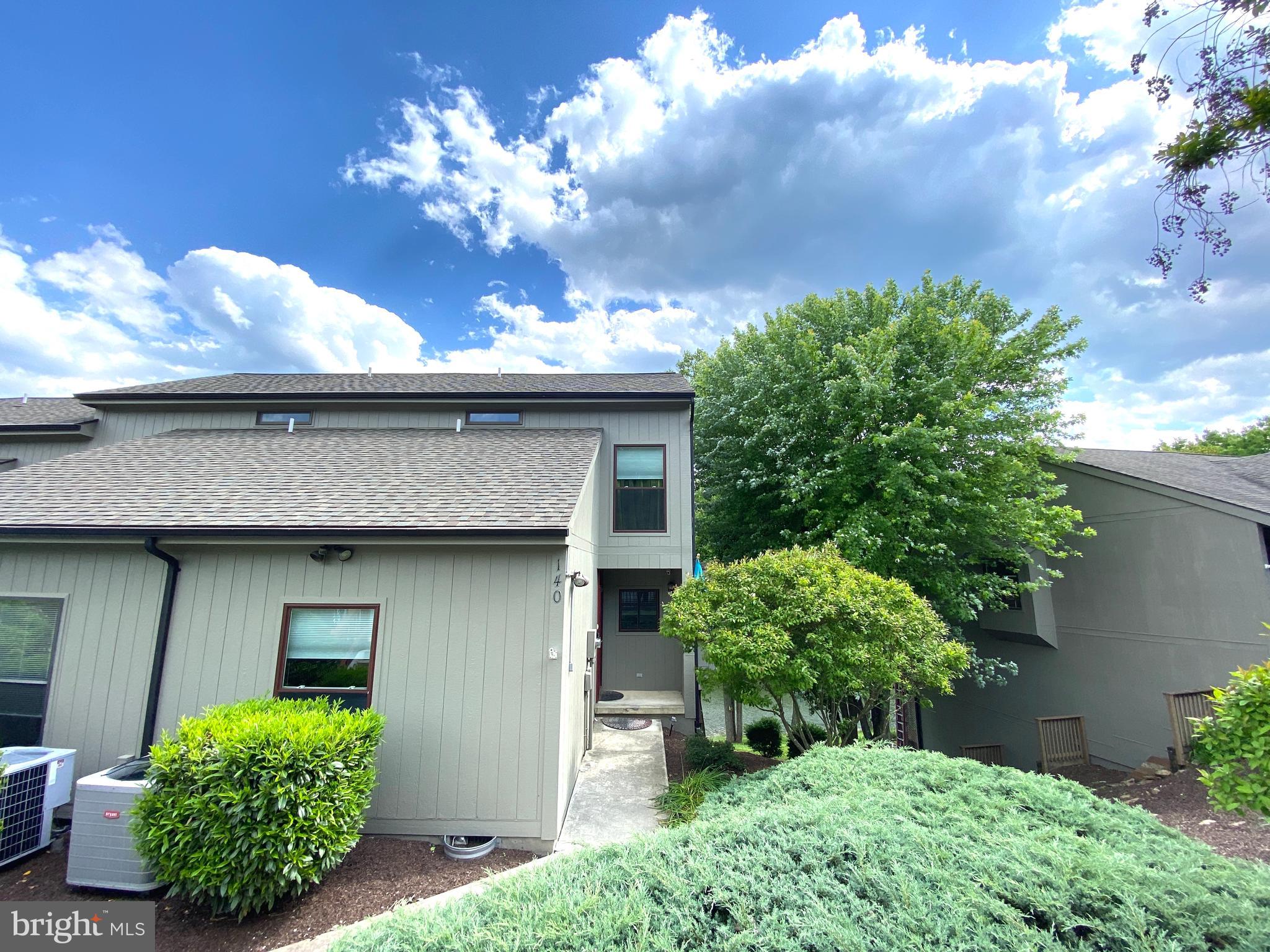 THE WOODS - Residential