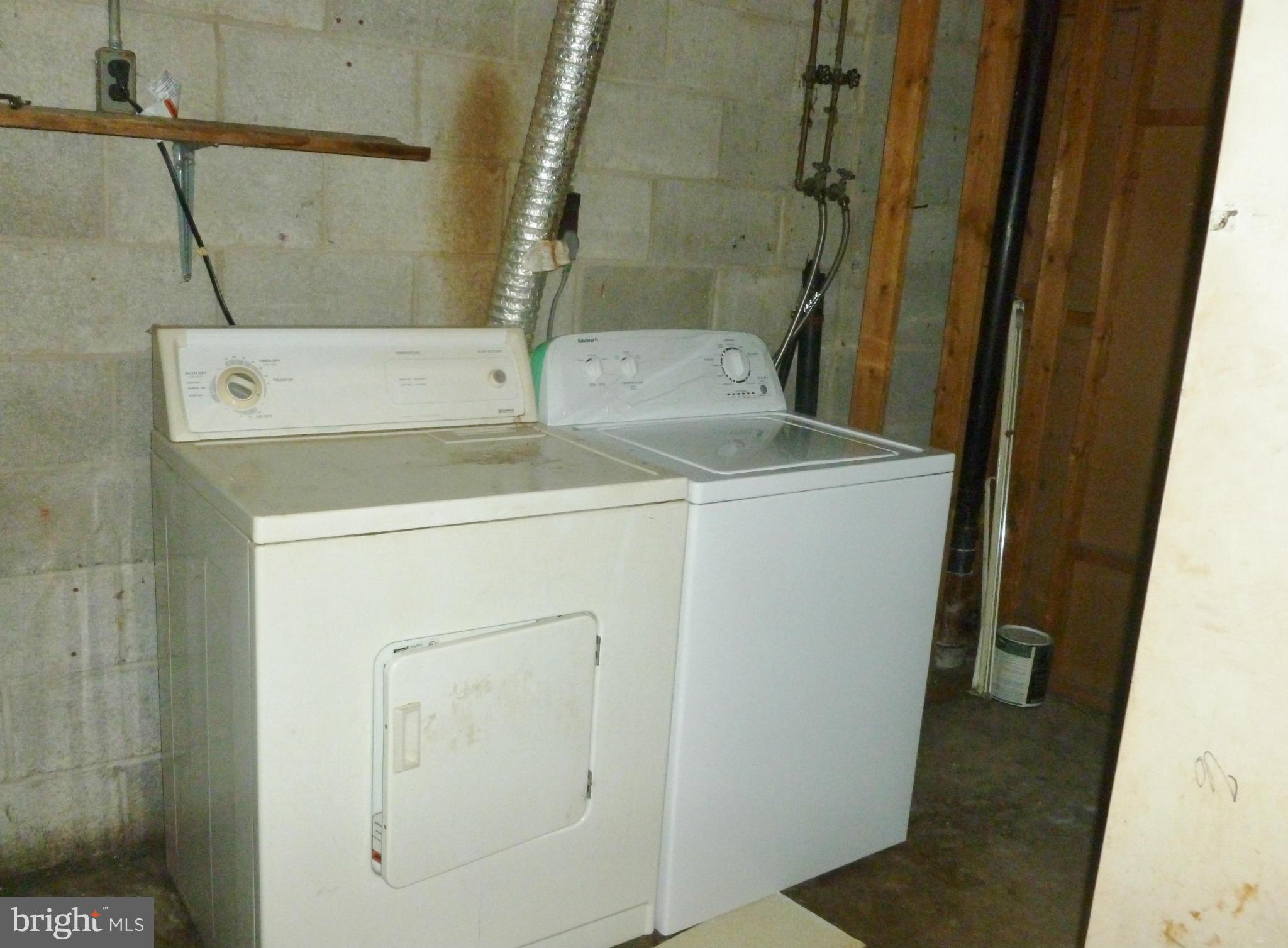 HARFORD SQUARE - Residential