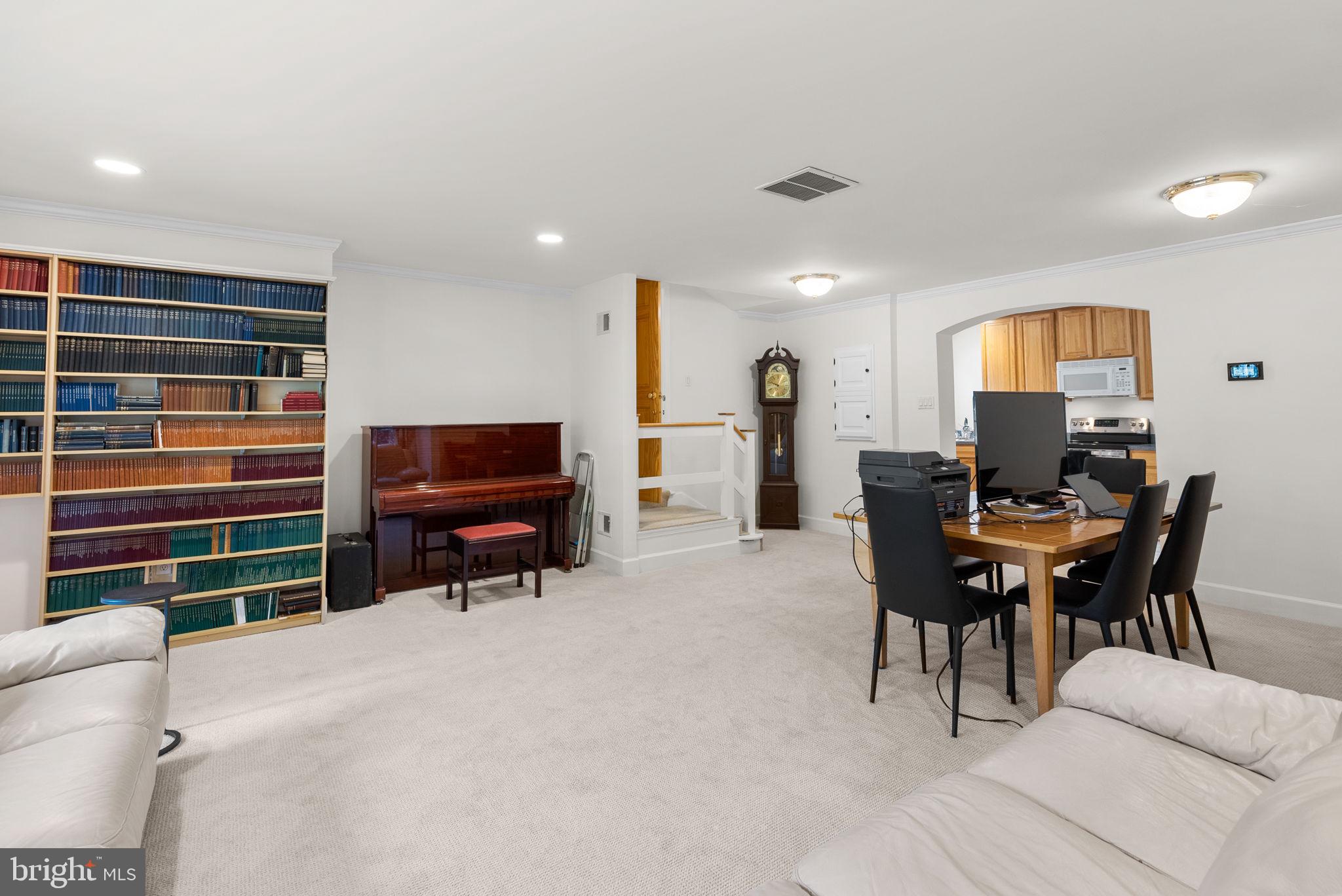 COLLEGE HEIGHTS ESTATES - Residential