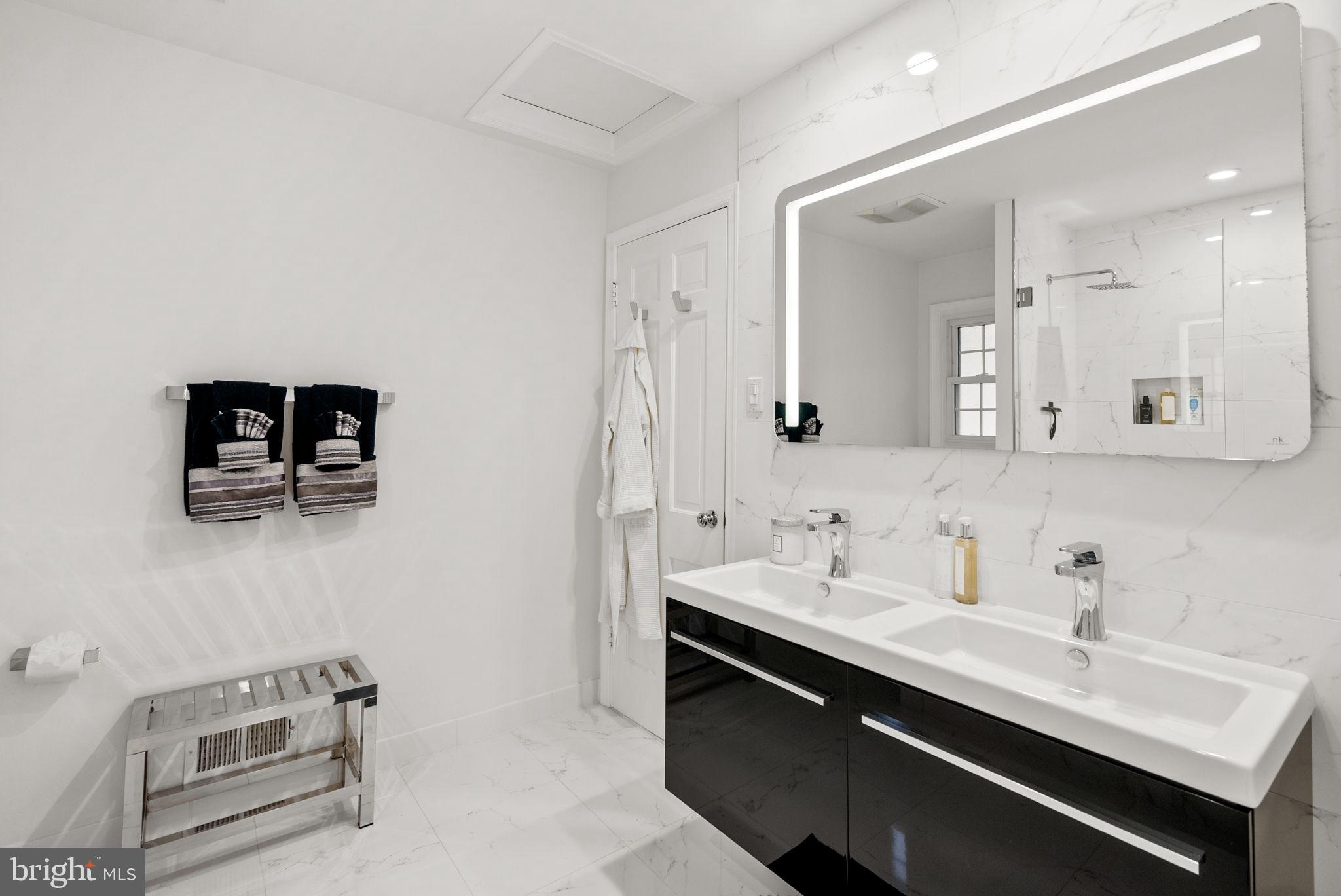 COLLEGE HEIGHTS ESTATES - Residential