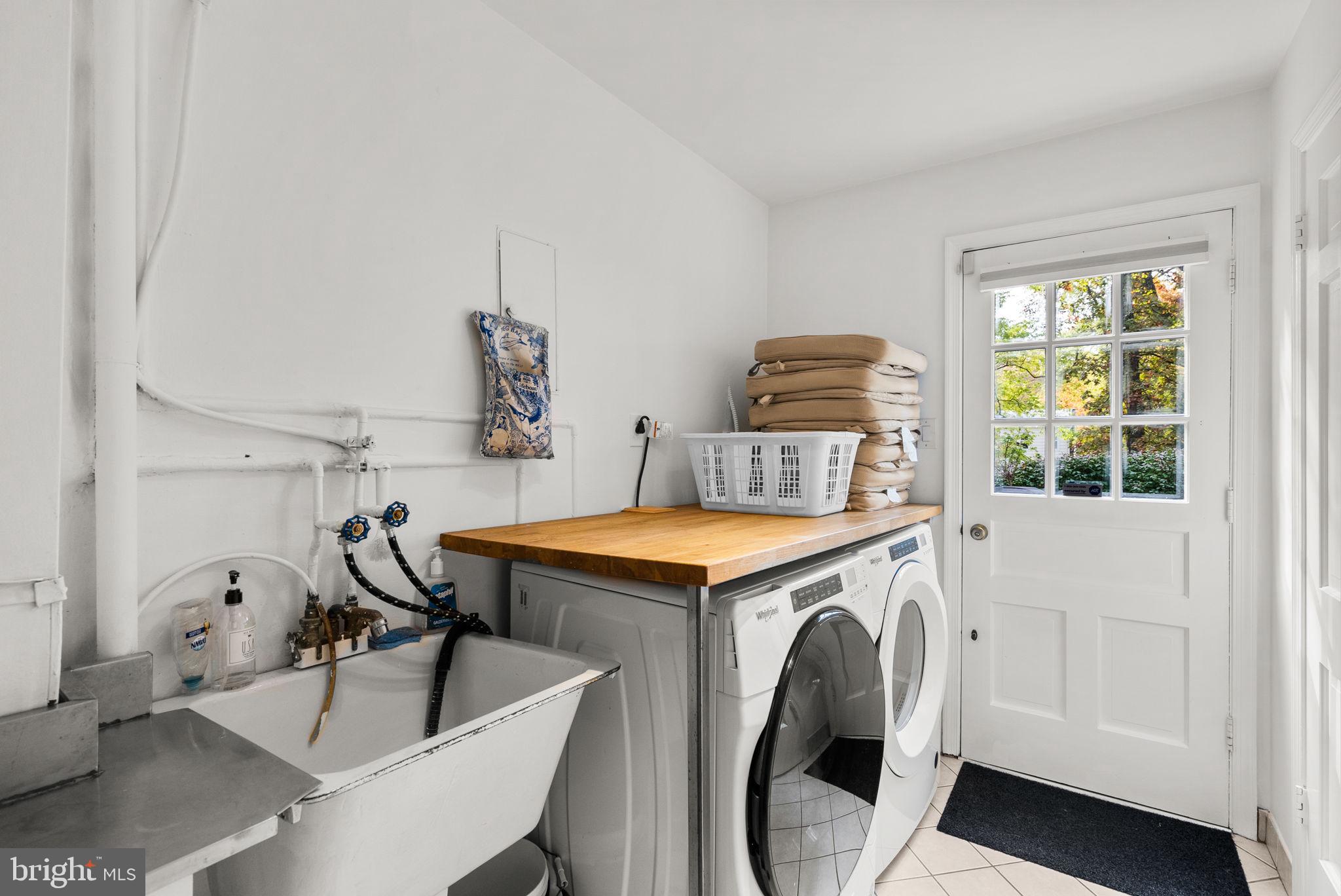 COLLEGE HEIGHTS ESTATES - Residential