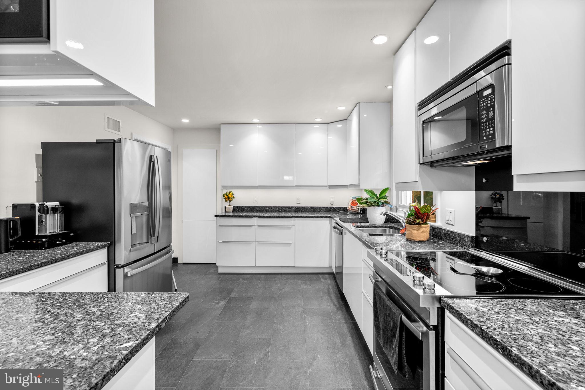 COLLEGE HEIGHTS ESTATES - Residential