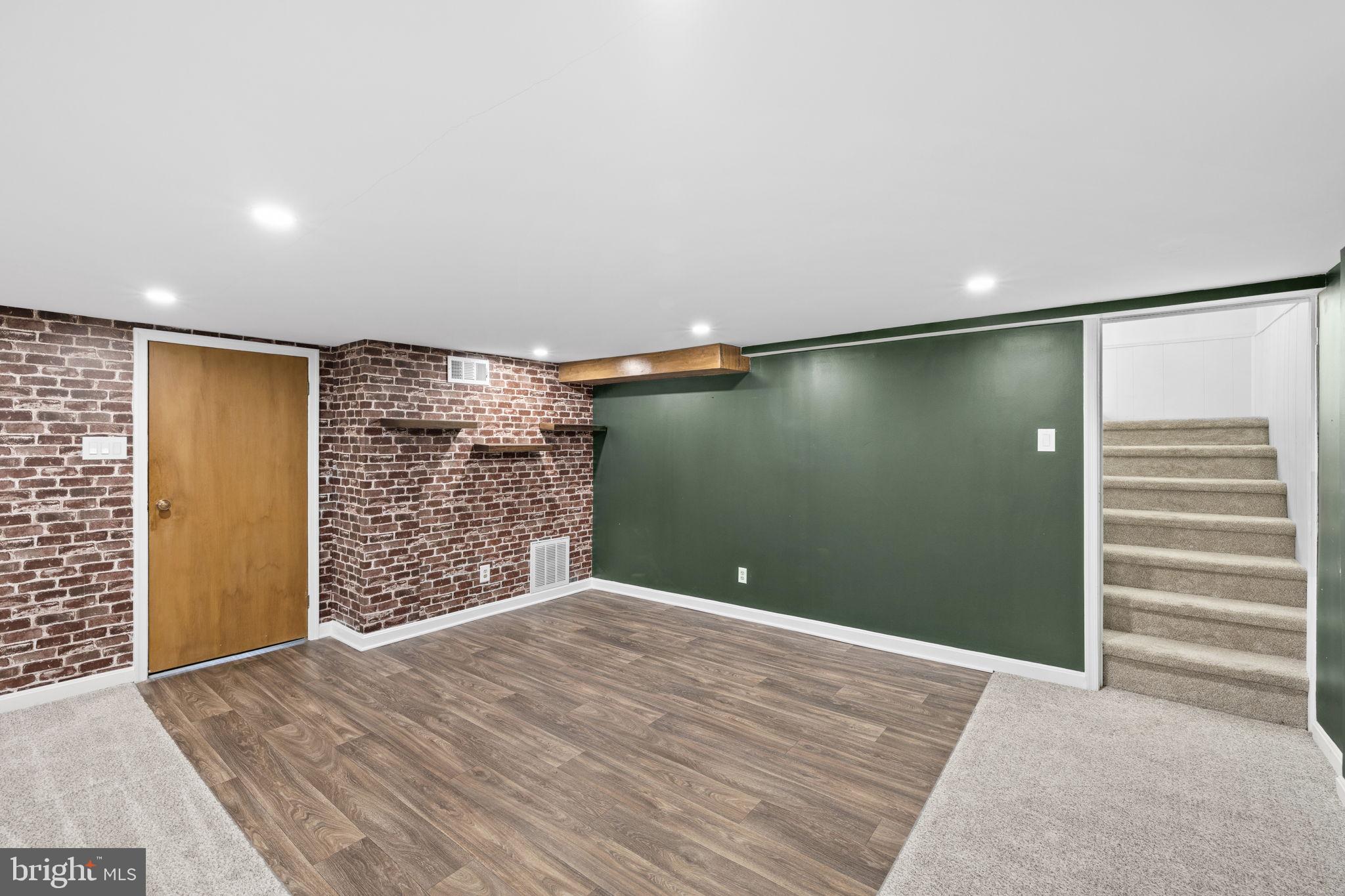 DILLARD - Residential