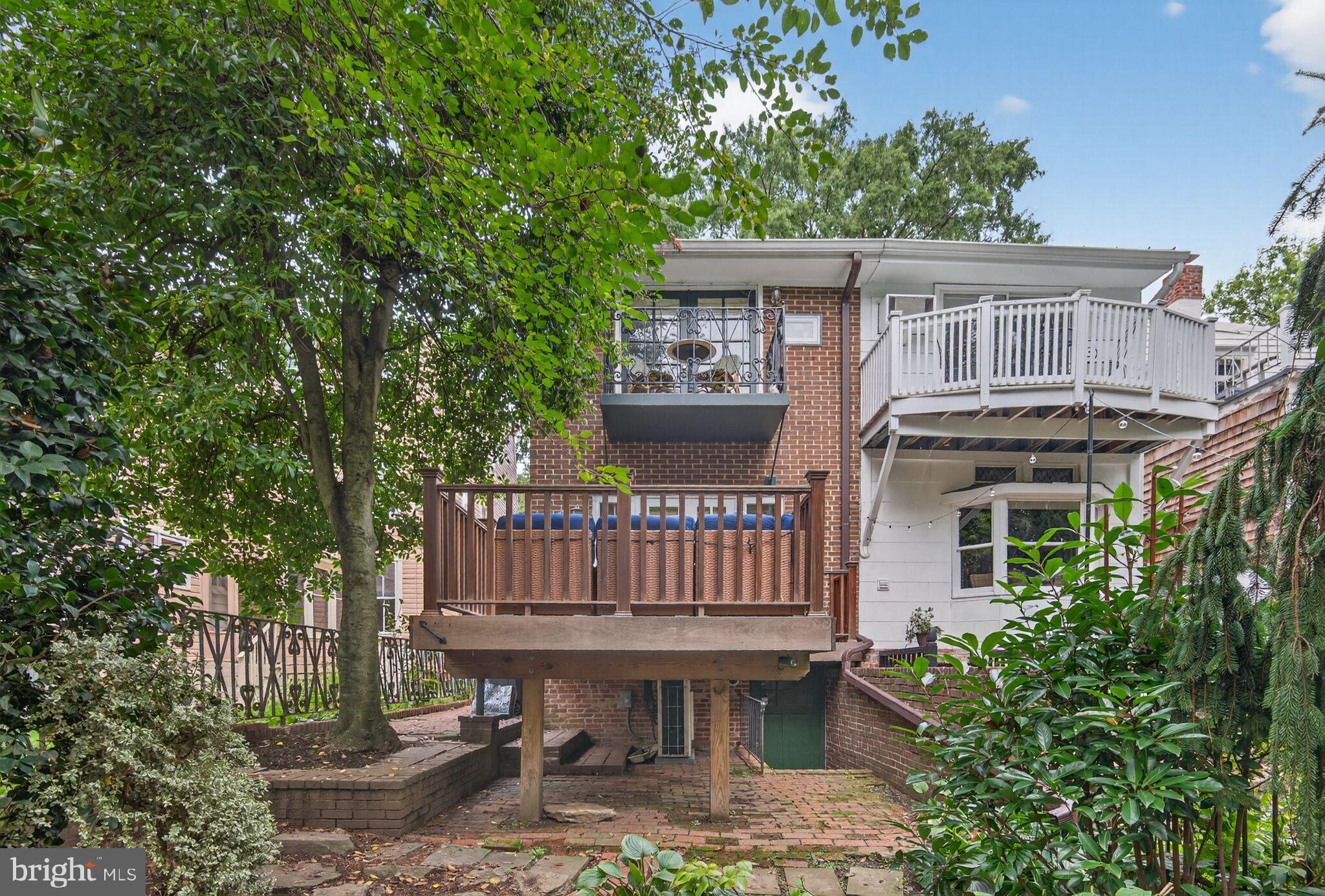 HISTORIC DISTRICT - Residential