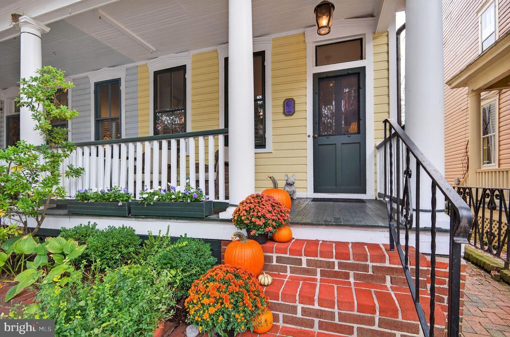 Photo of 168 Green Street, ANNAPOLIS, MD 21401 (MLS # MDAA2128222)