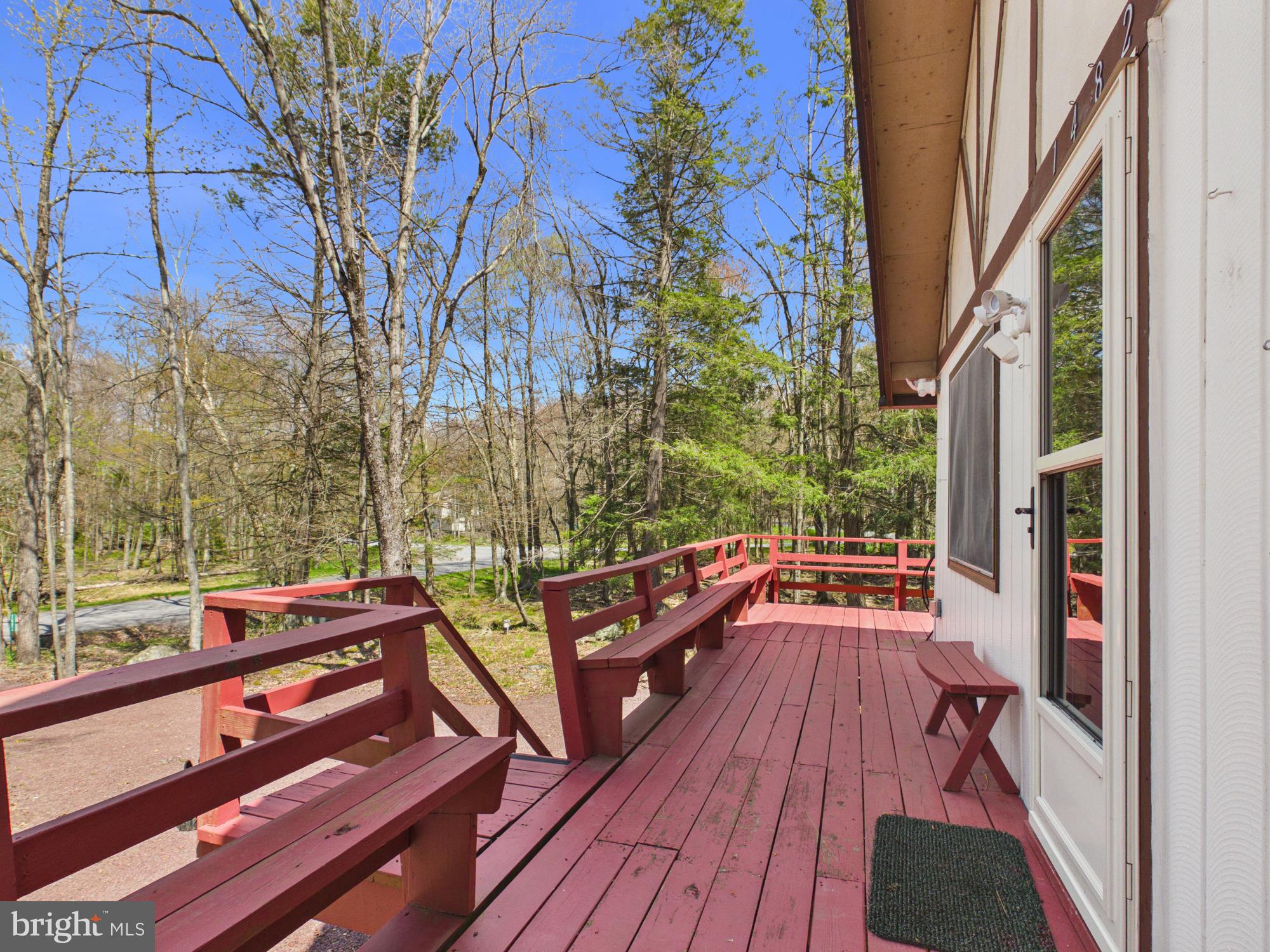 1482 ARROWHEAD DRIVE