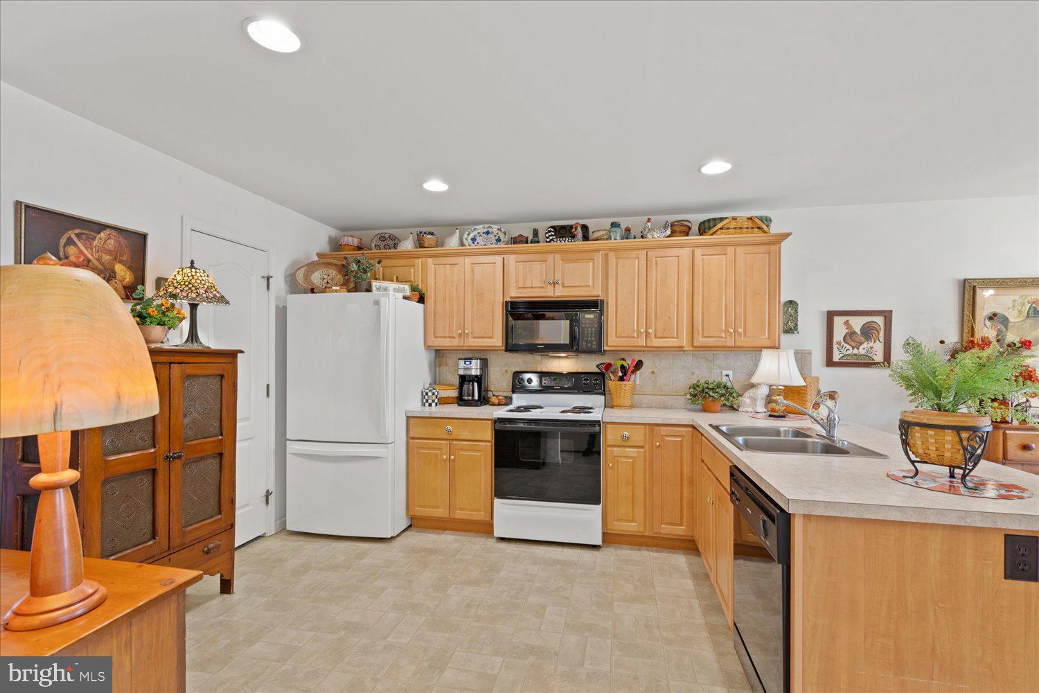 BROOKVIEW ESTATES - Residential