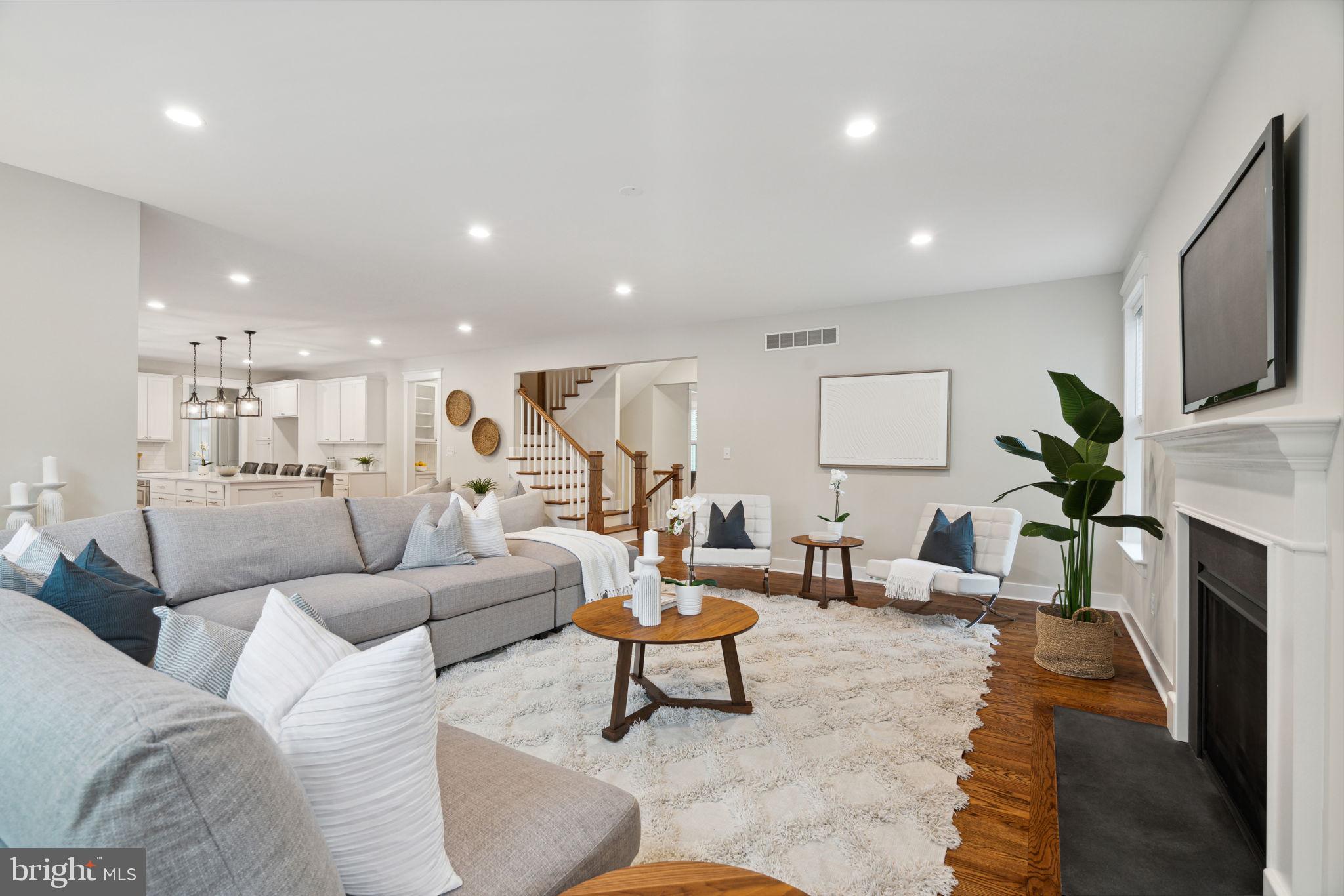 HIGHLAND FARMS - Residential