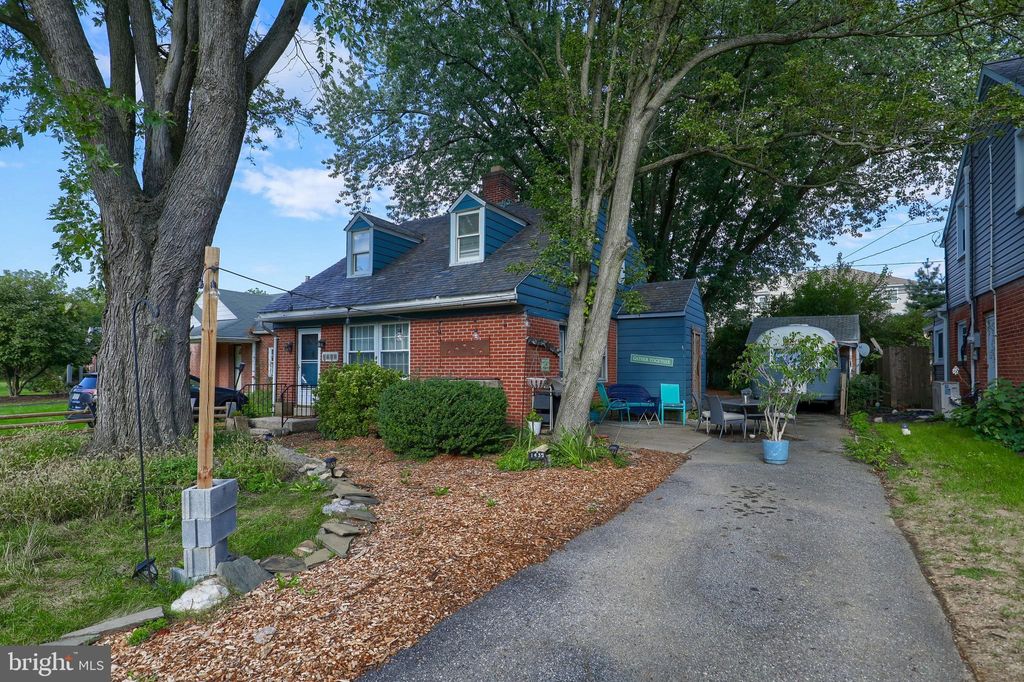 Photo of 1439 GLEN MOORE CIR, LANCASTER, PA 17601 (MLS # PALA2041052)