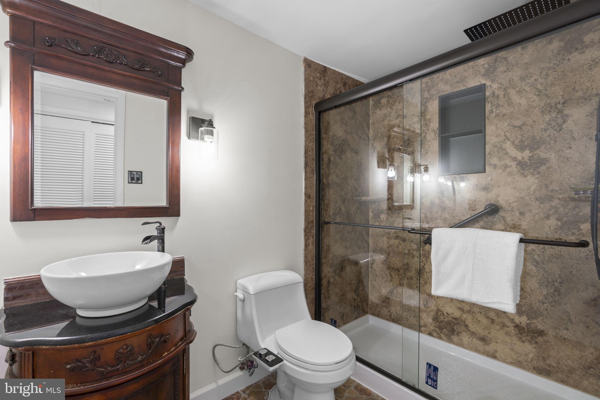 THE COVE - Residential