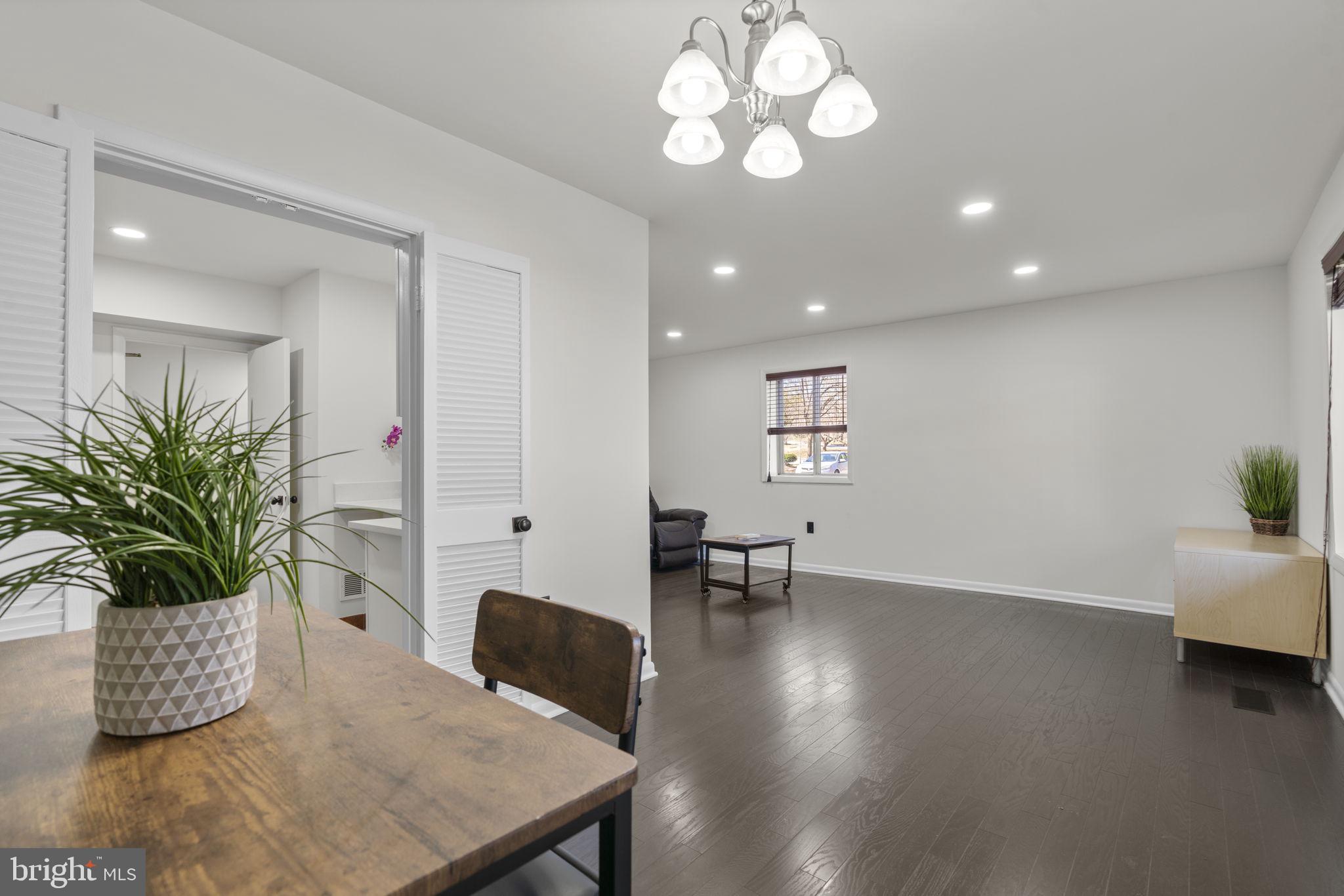 THE COVE - Residential