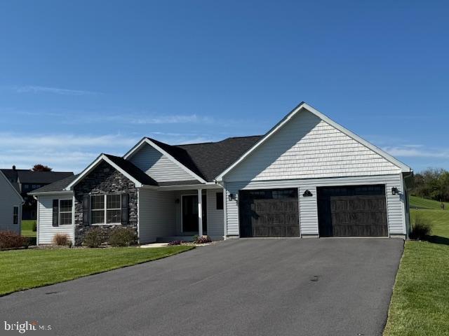 ROLLING HILLS ESTATES - Residential