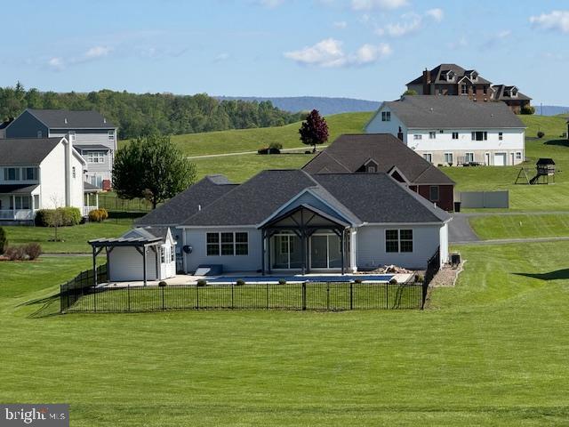 ROLLING HILLS ESTATES - Residential