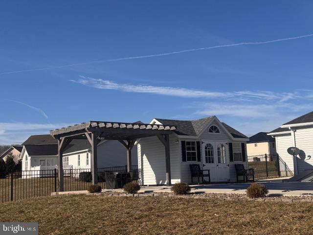 ROLLING HILLS ESTATES - Residential