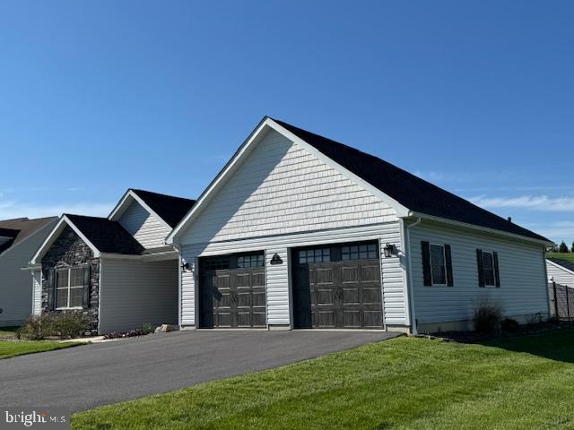 ROLLING HILLS ESTATES - Residential