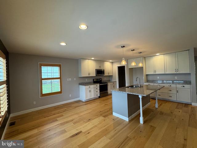 ROLLING HILLS ESTATES - Residential