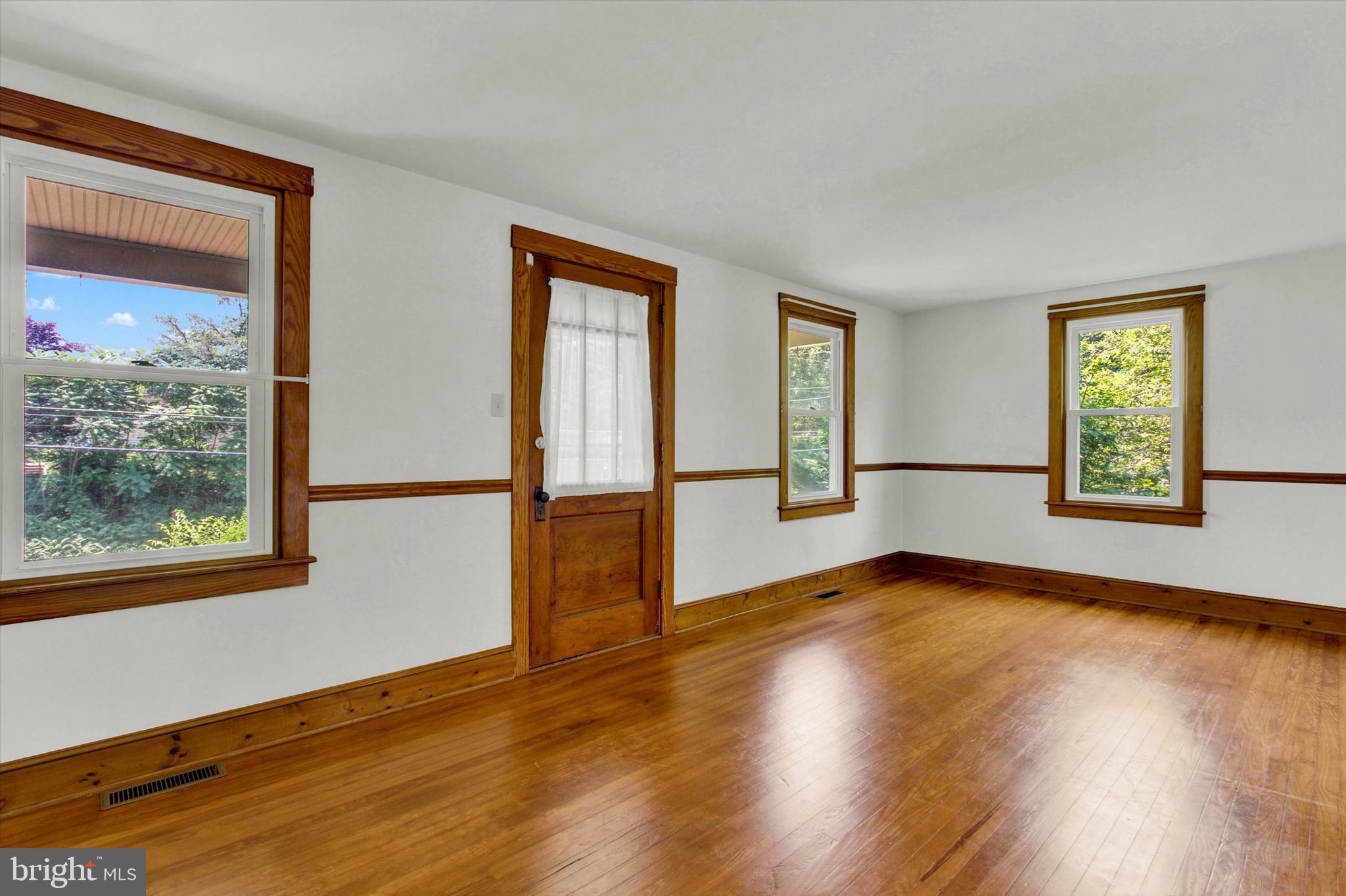 1064 BALTIMORE PIKE