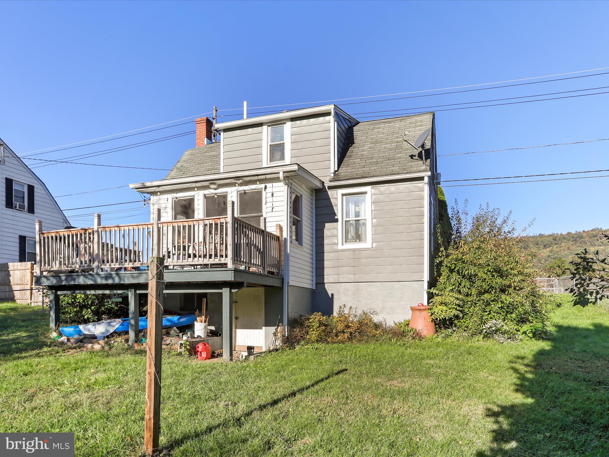 TOWN OF ROMNEY - Residential