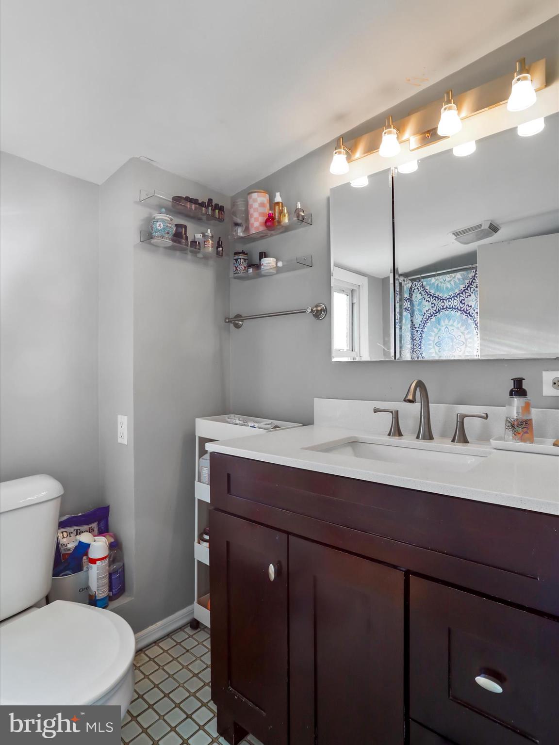 TOWN OF ROMNEY - Residential