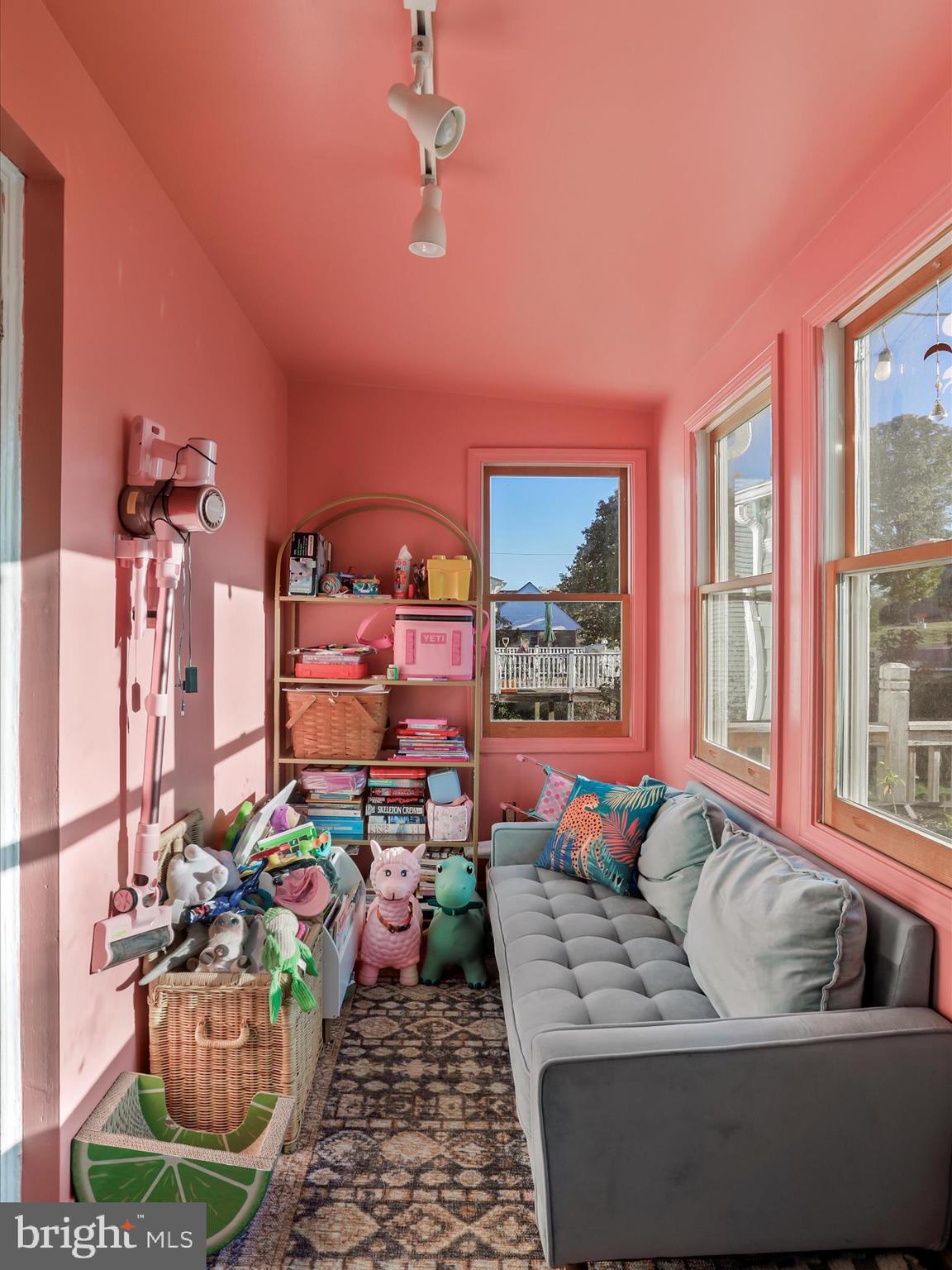 TOWN OF ROMNEY - Residential