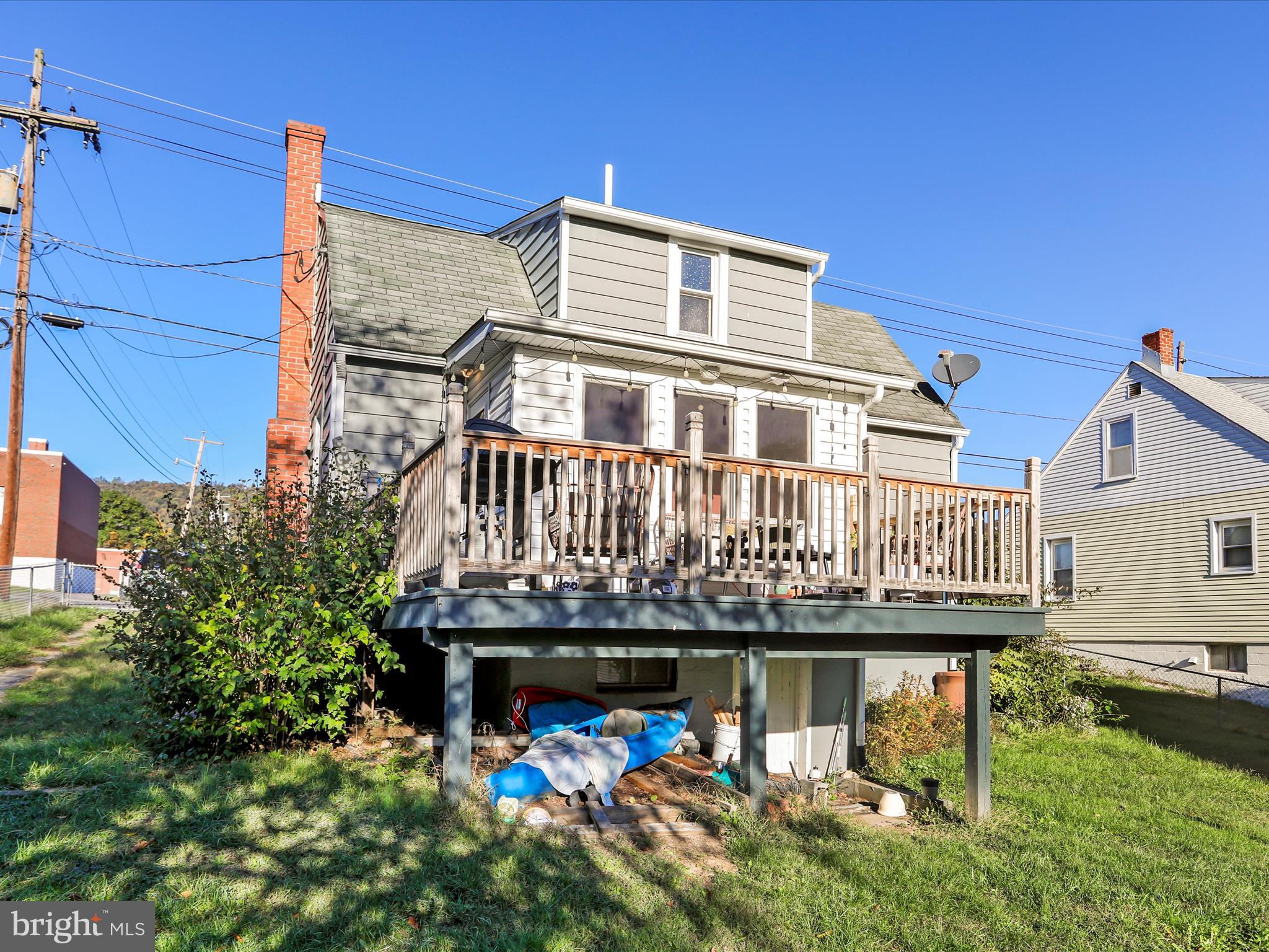 TOWN OF ROMNEY - Residential