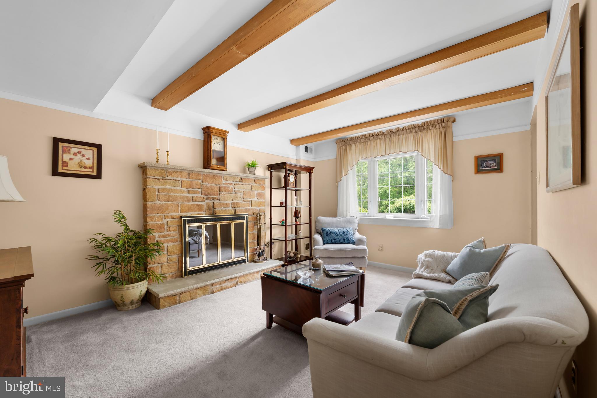 WOODRIDGE EAST - Residential