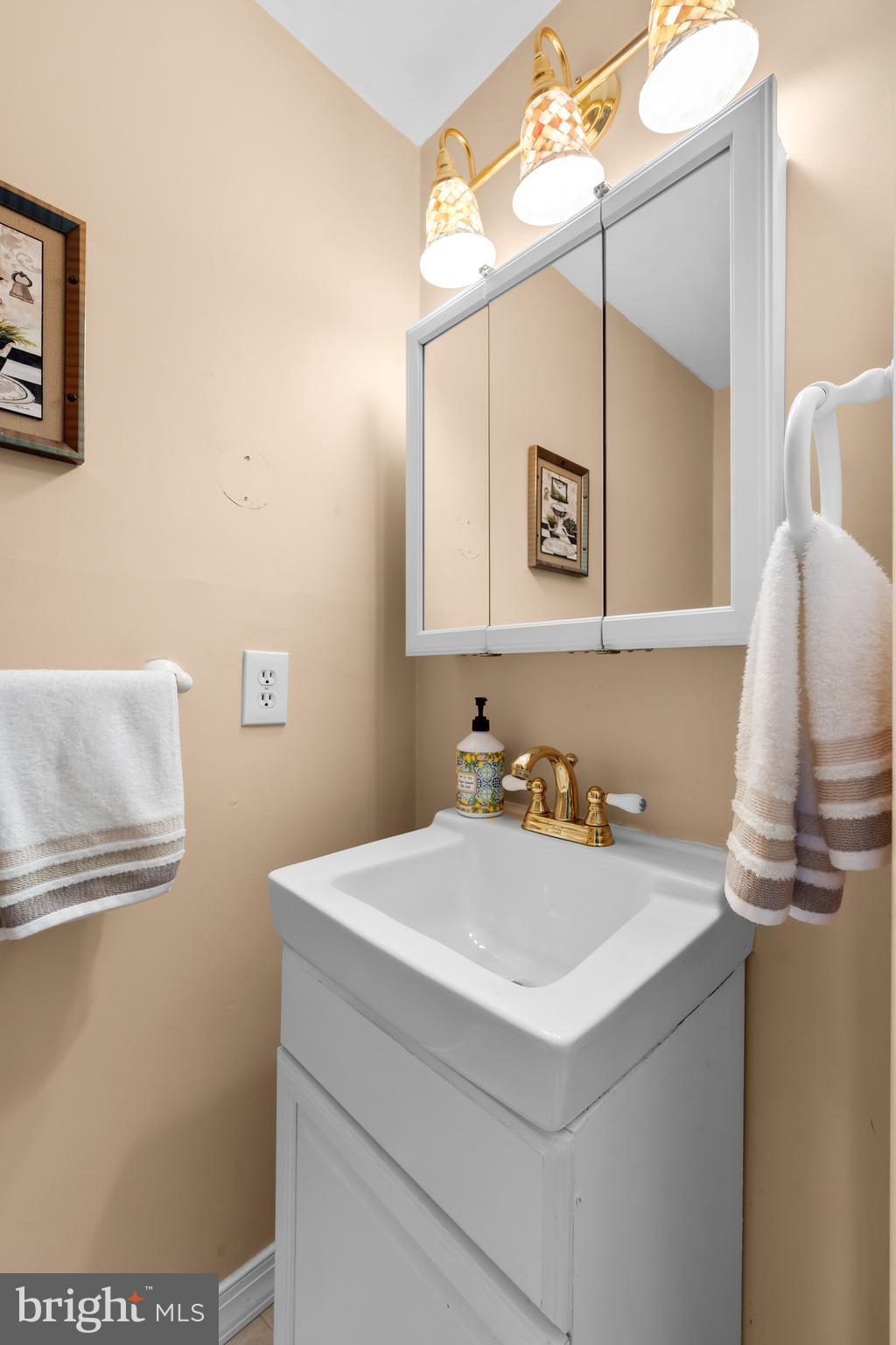 WOODRIDGE EAST - Residential