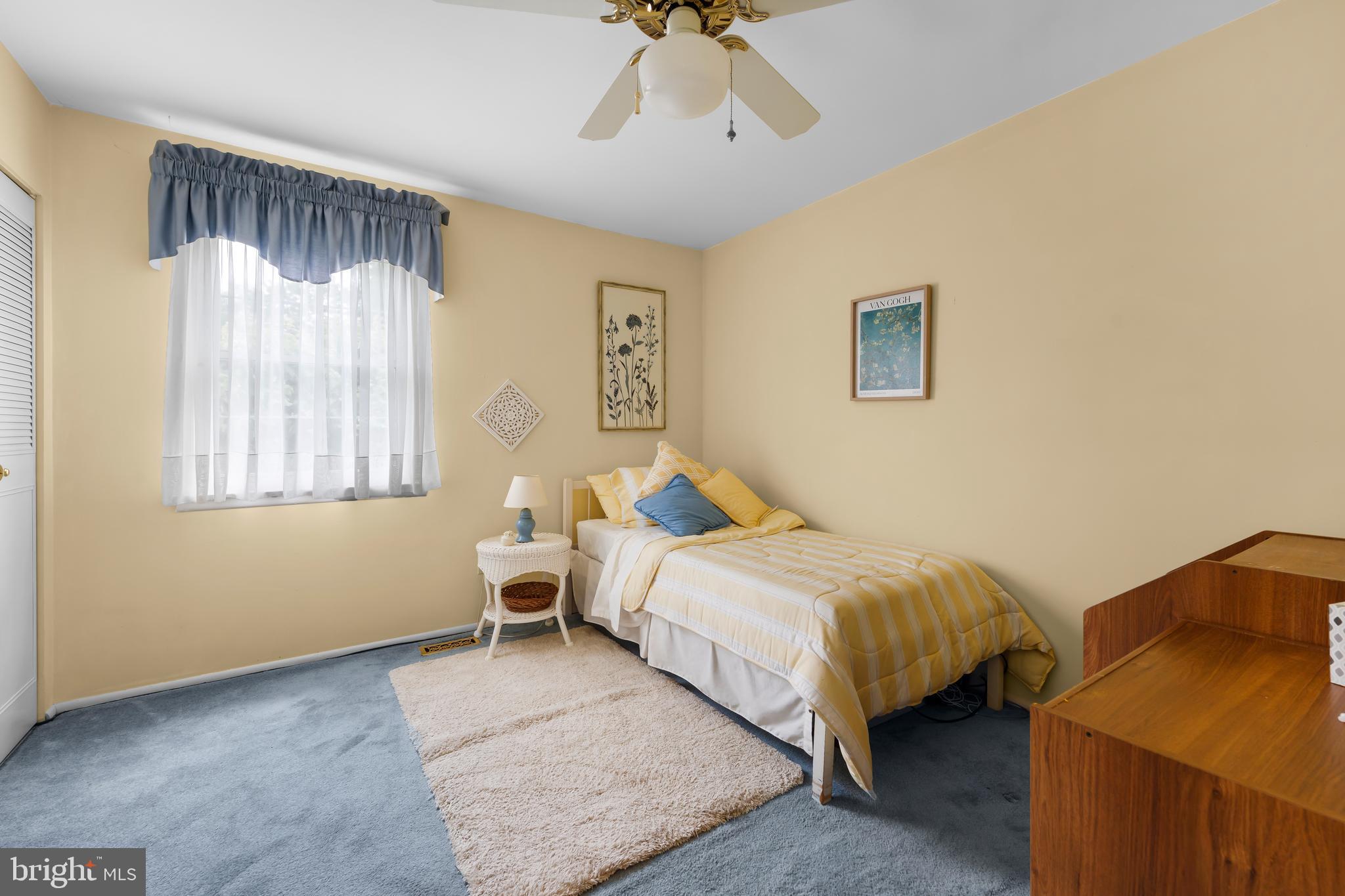 WOODRIDGE EAST - Residential