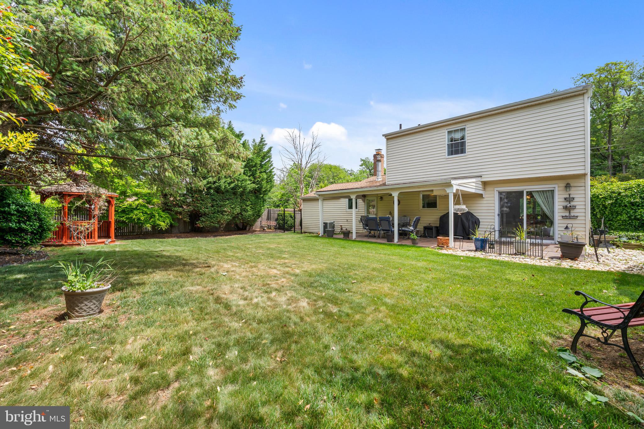 WOODRIDGE EAST - Residential
