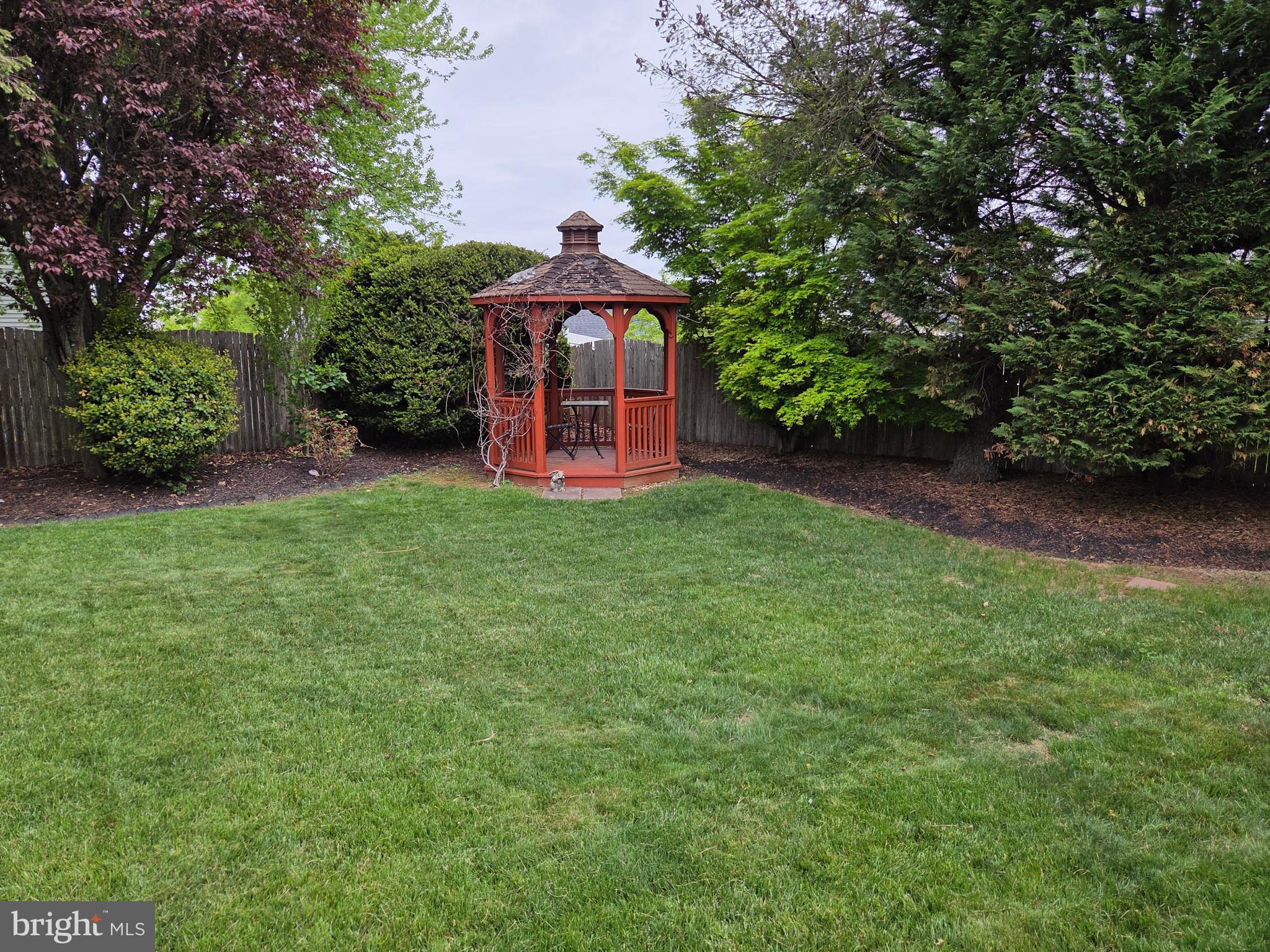 WOODRIDGE EAST - Residential