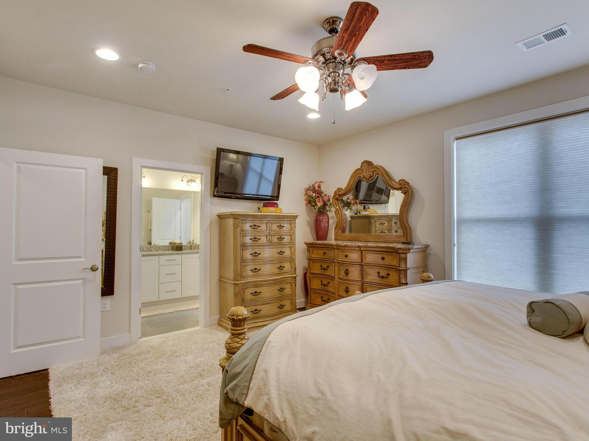 POTOMAC YARD - Residential Lease