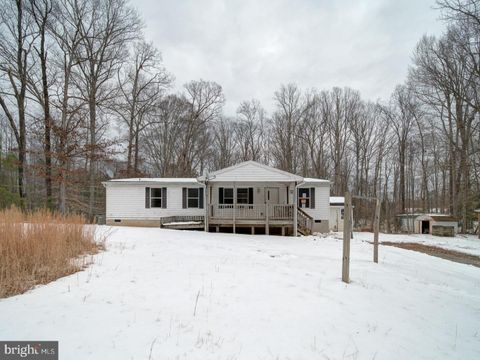 13577 COUNTYLINE CHURCH ROAD WOODFORD VA 22580