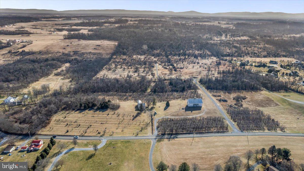 Lot 7 and 4035 CEDAR CREEK GRADE