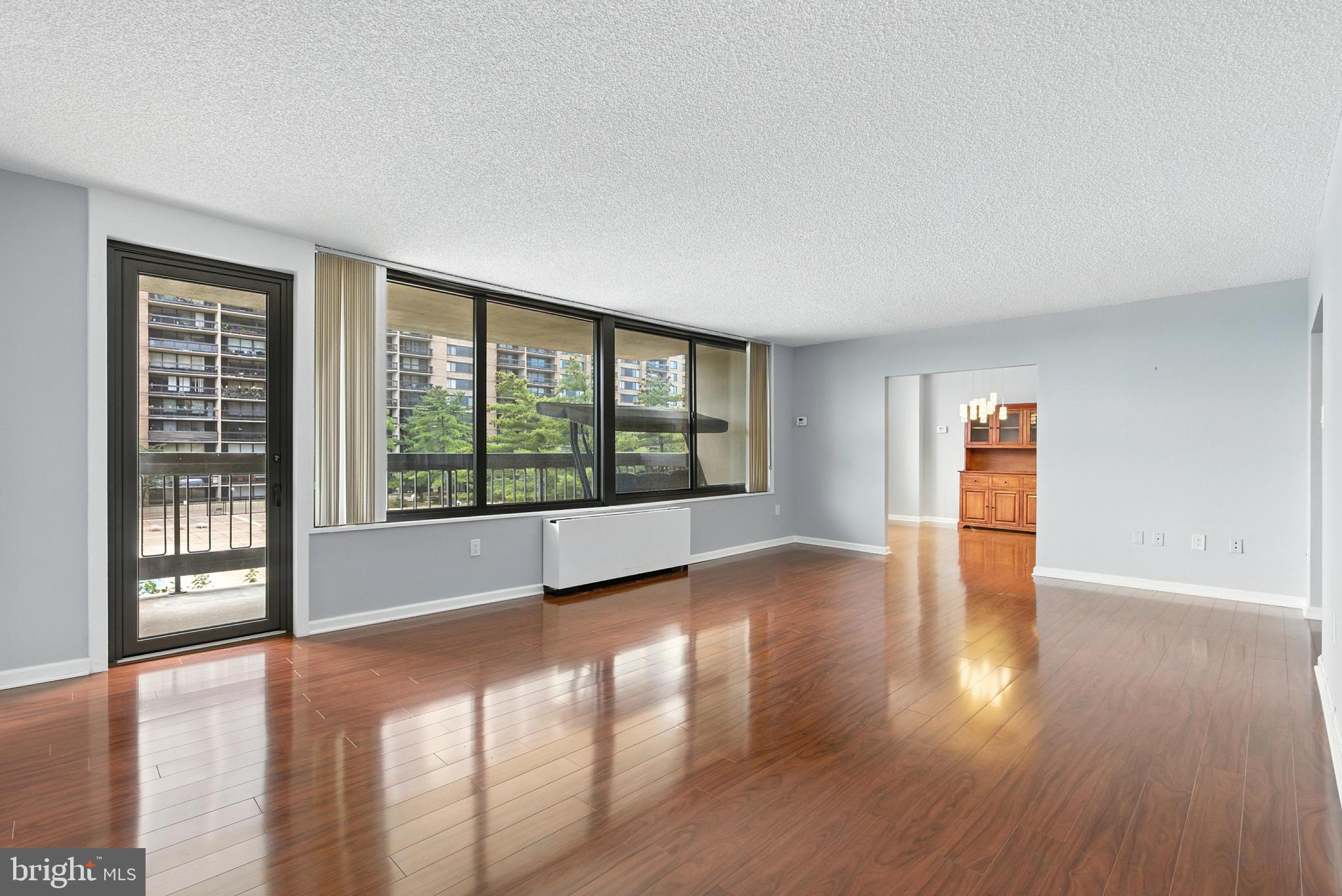 SKYLINE PLAZA - Residential