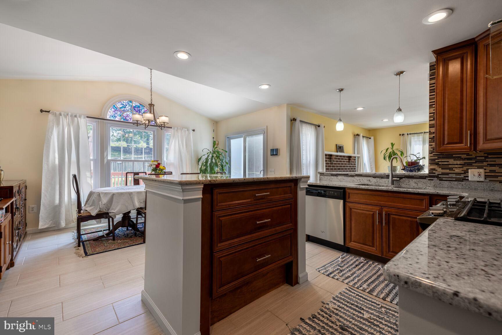 KINGS SQUARE - Residential