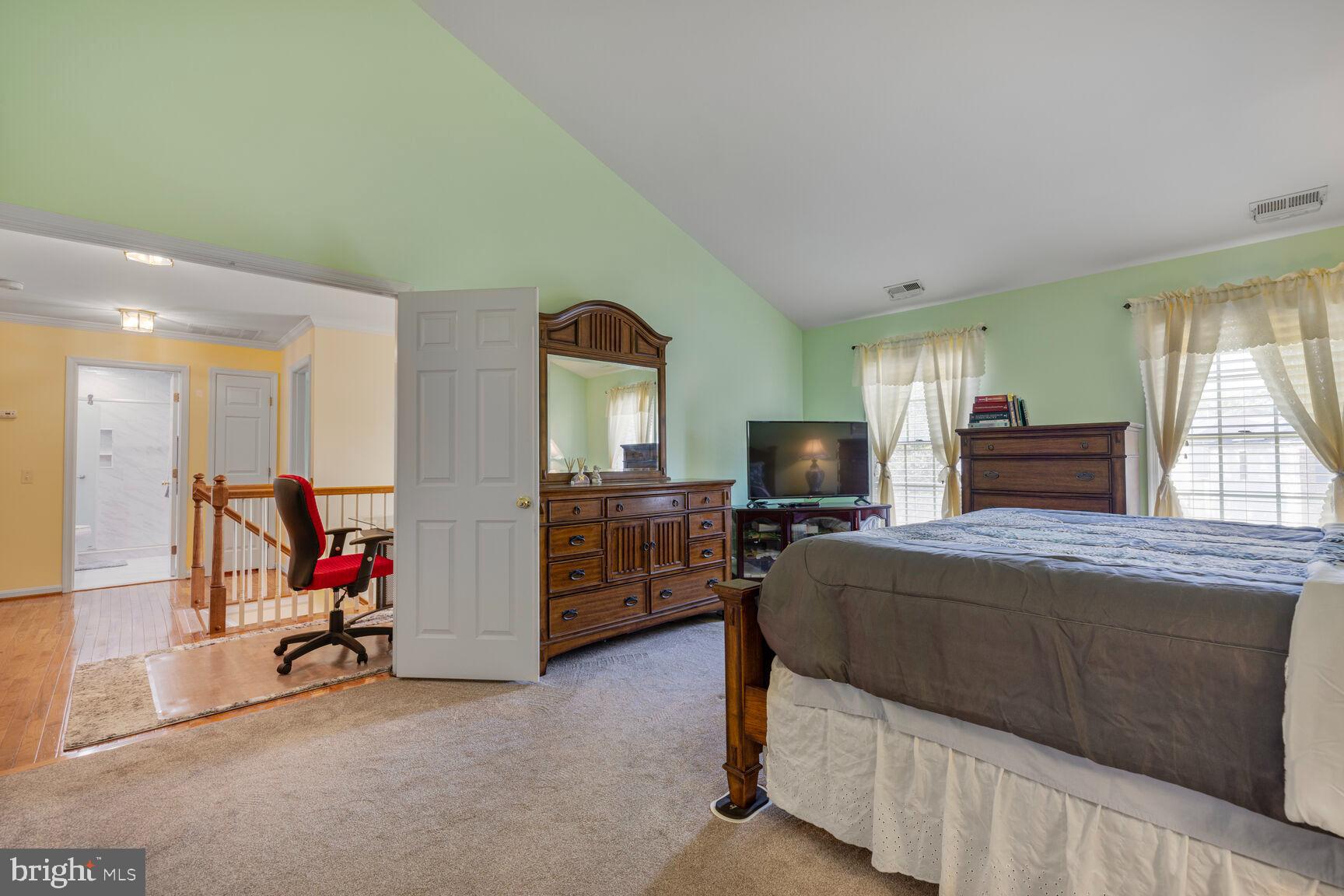 KINGS SQUARE - Residential