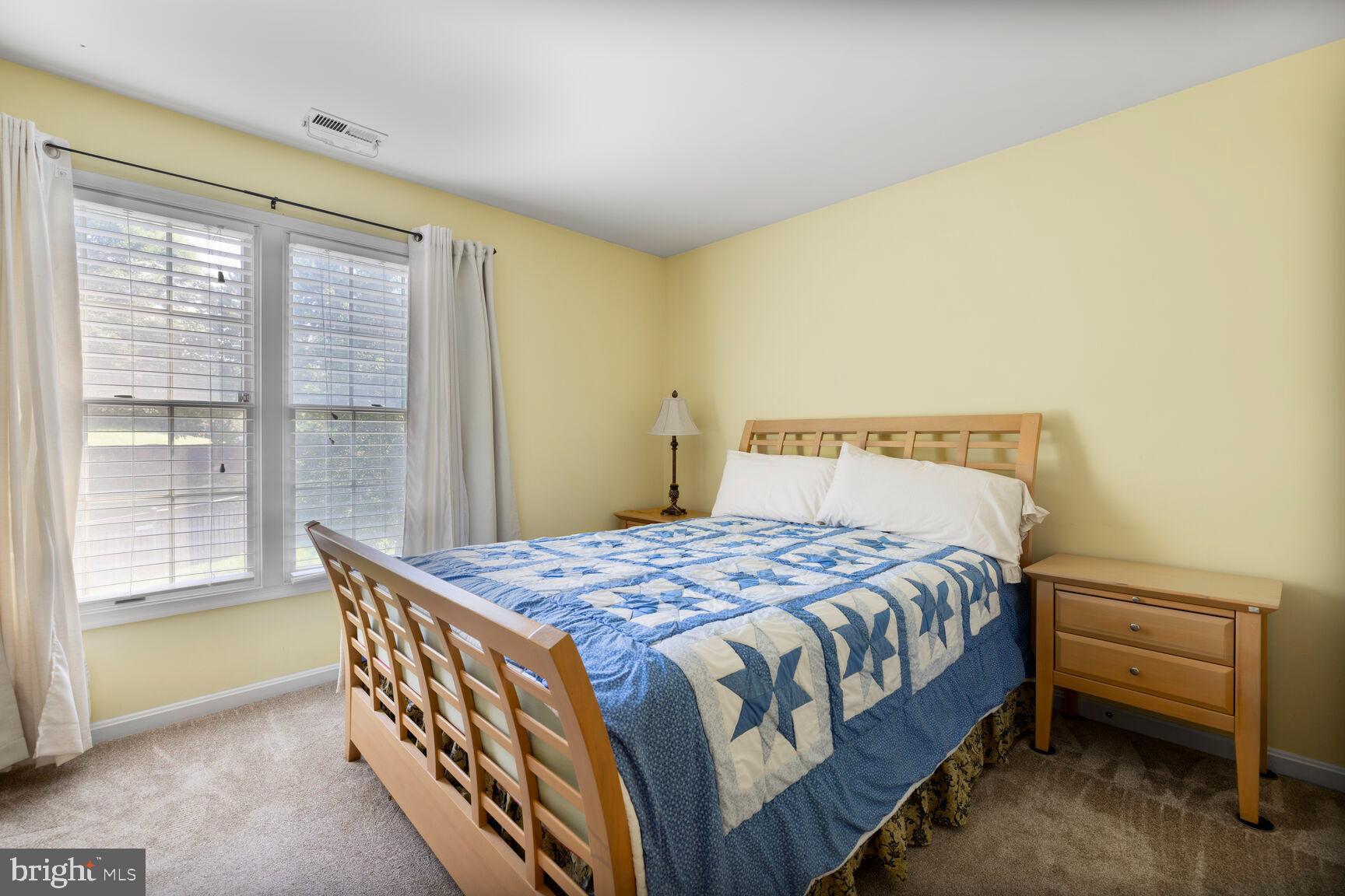 KINGS SQUARE - Residential