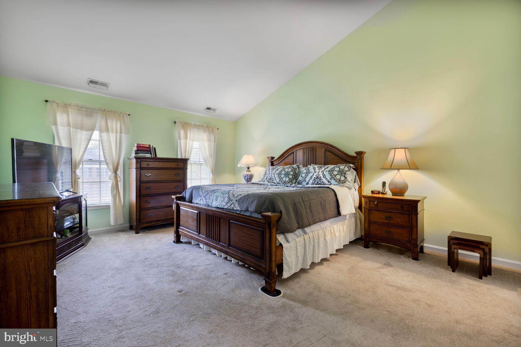 KINGS SQUARE - Residential