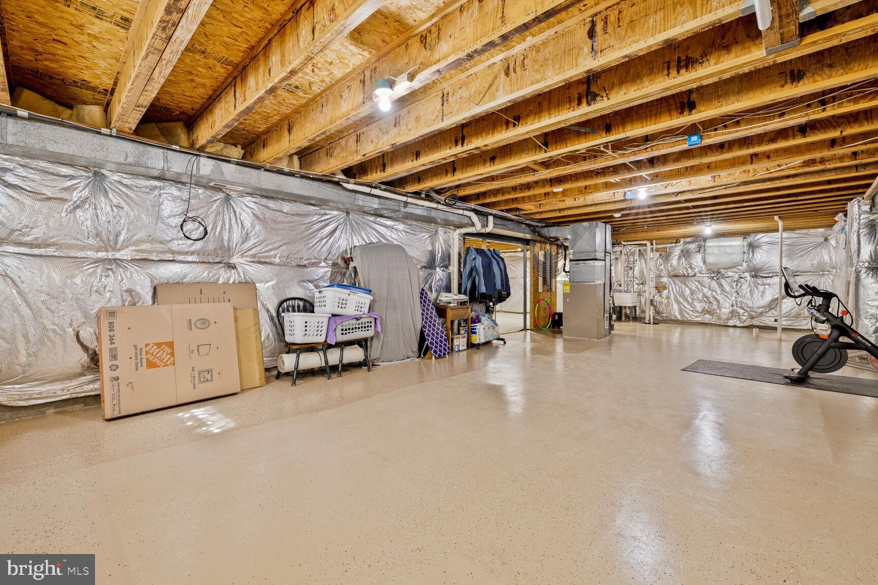 KINGS SQUARE - Residential