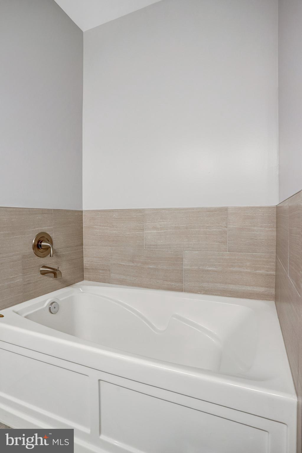 KENTLANDS - Residential